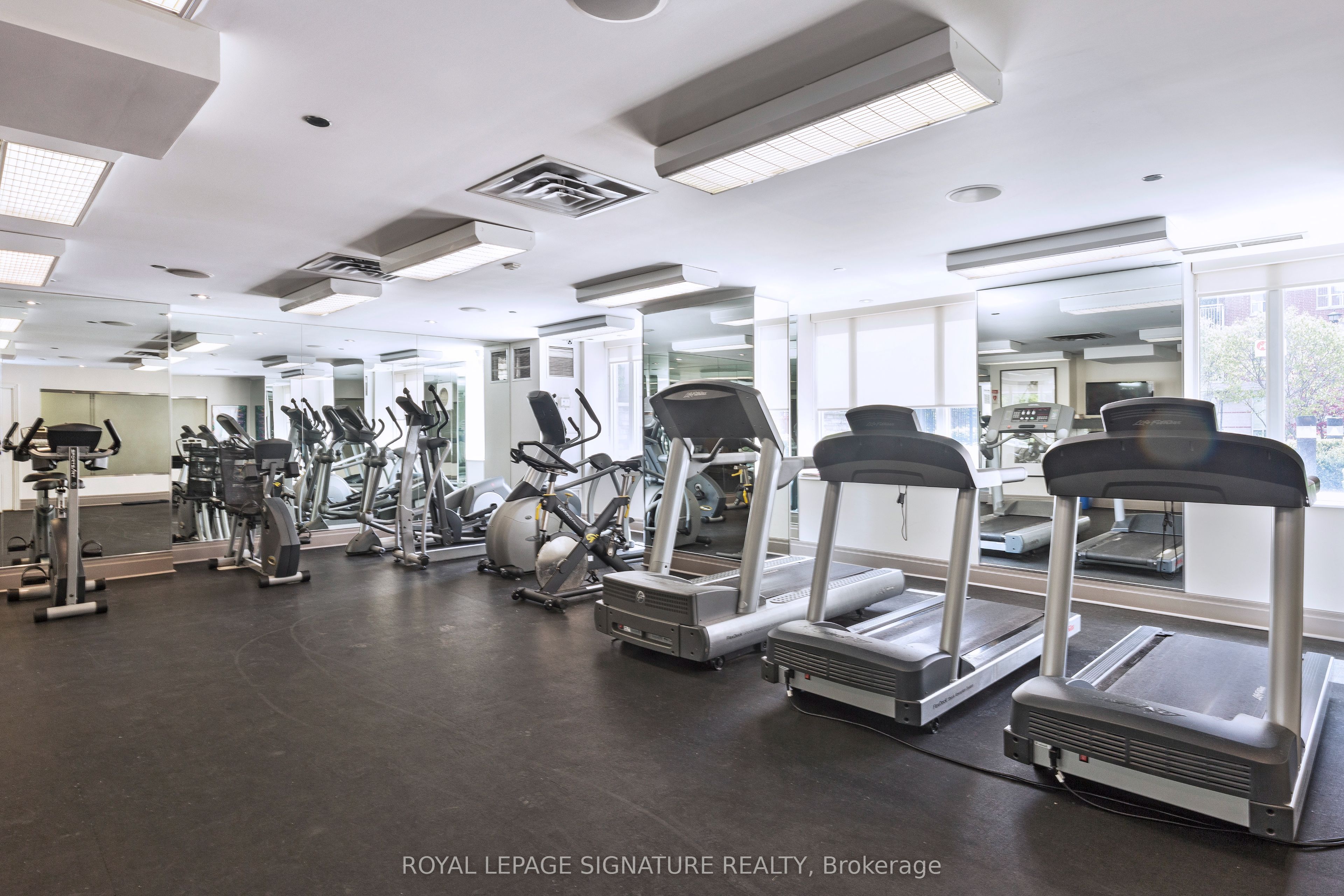 485 Rosewell Avenue 308, Toronto, ON M4R 2J2 photo 3