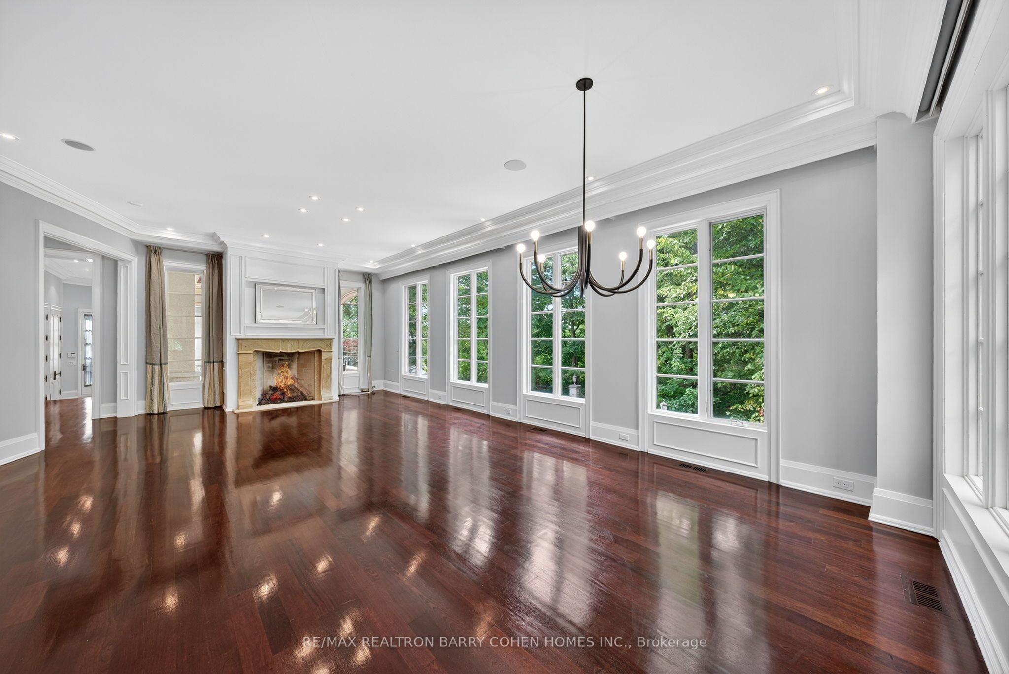 36 Old Yonge Street, Toronto, ON M2P 1P7 photo 5