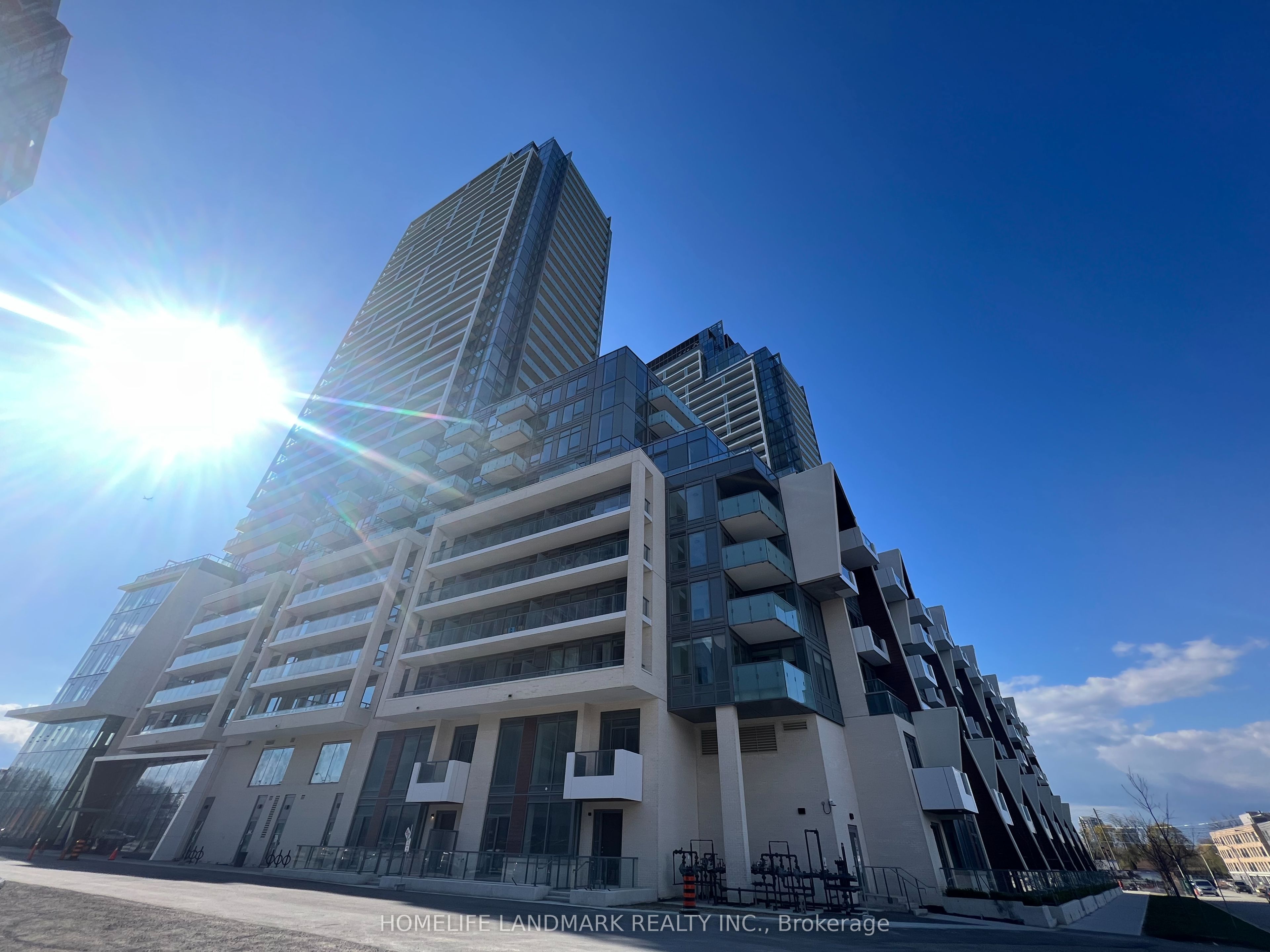 7 Golden Lion Heights 1803, Toronto, ON M2M 0C1 photo 2