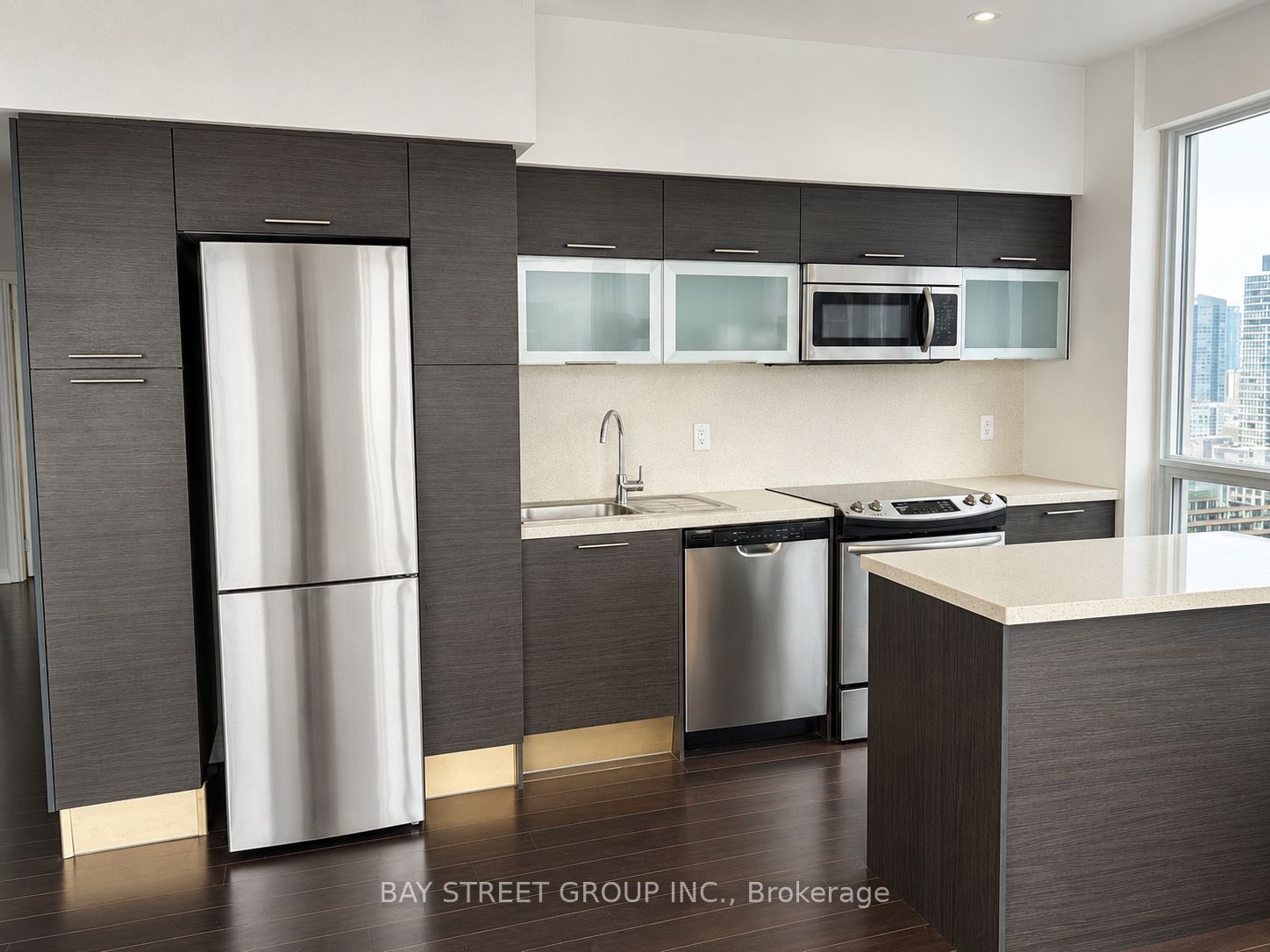 386 Yonge Street 2807, Toronto, ON M5B 0A5 photo 4