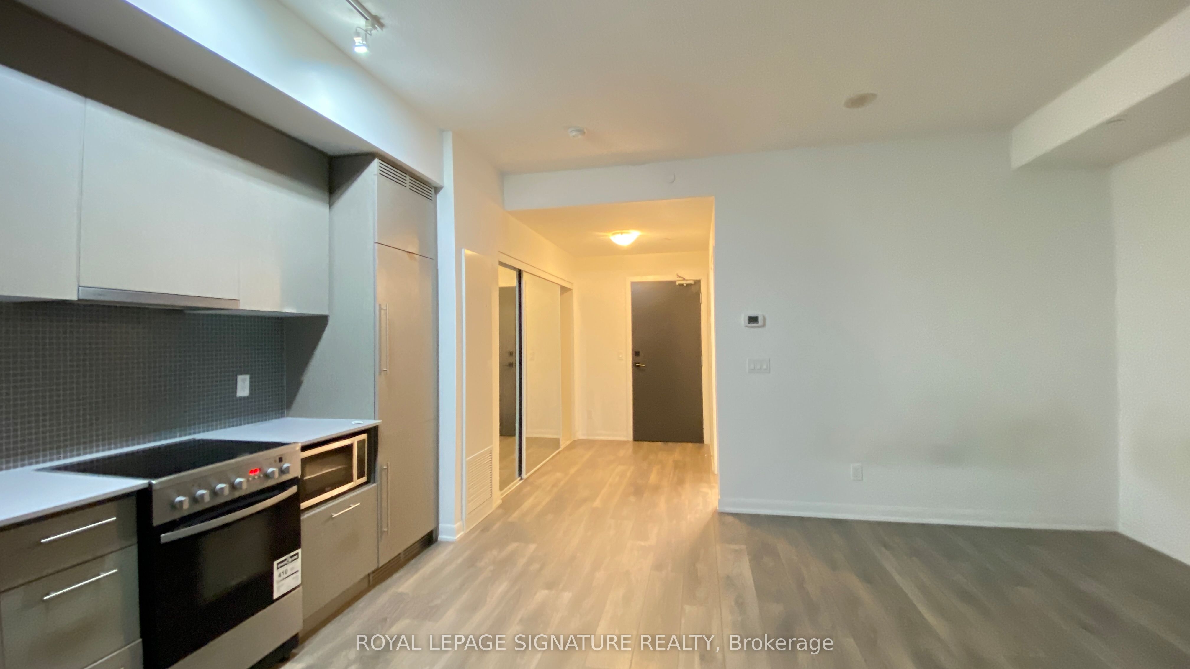 435 Richmond Street W Ph102, Toronto, ON M5V 1X9 photo 4
