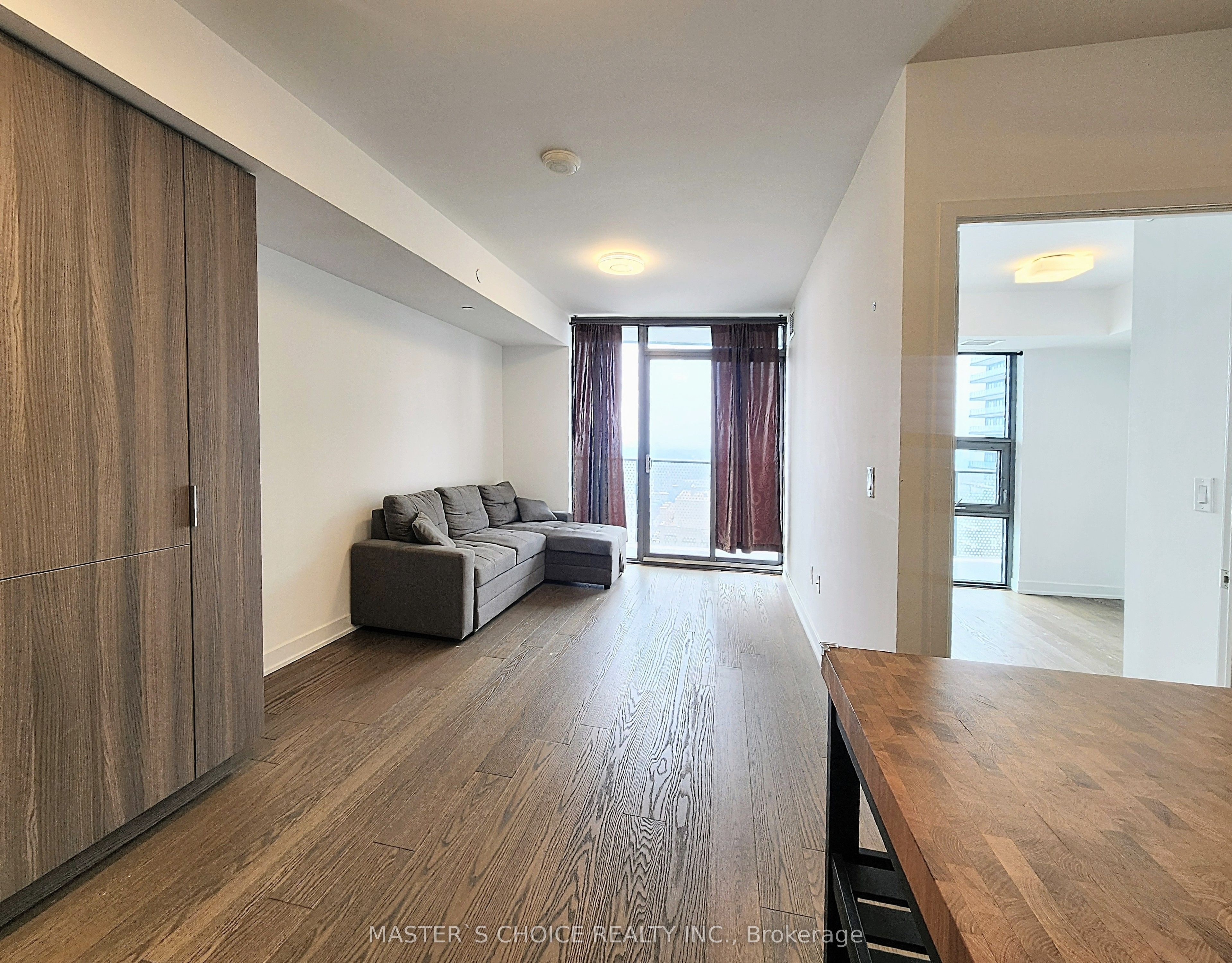 11 Wellesley Street W 3407, Toronto, ON M4Y 0G4