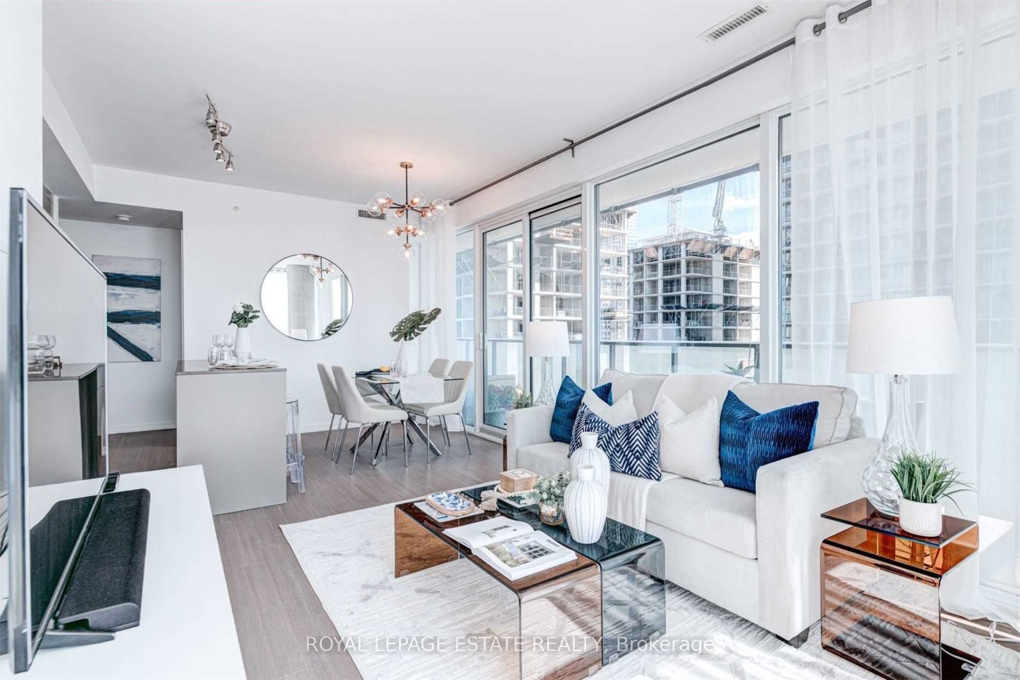 101 Peter Street 1709, Toronto, ON M5V 0G6 photo 5