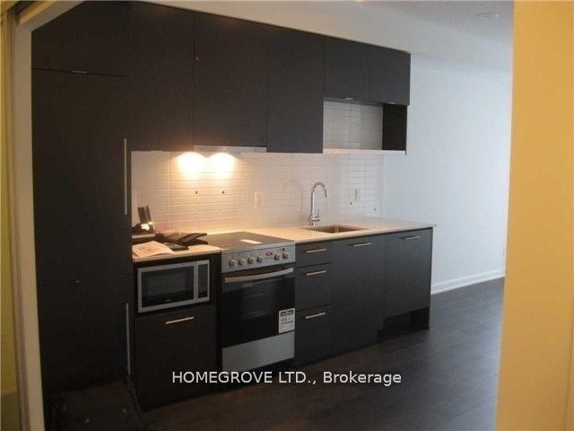 435 Richmond Street W 709, Toronto, ON M5V 1Y1 photo 2