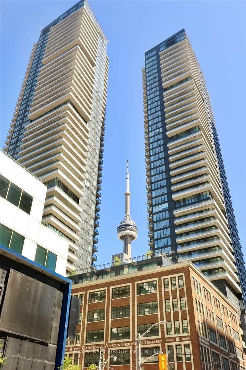 125 Blue Jays Way 908, Toronto, ON M5V 0N5