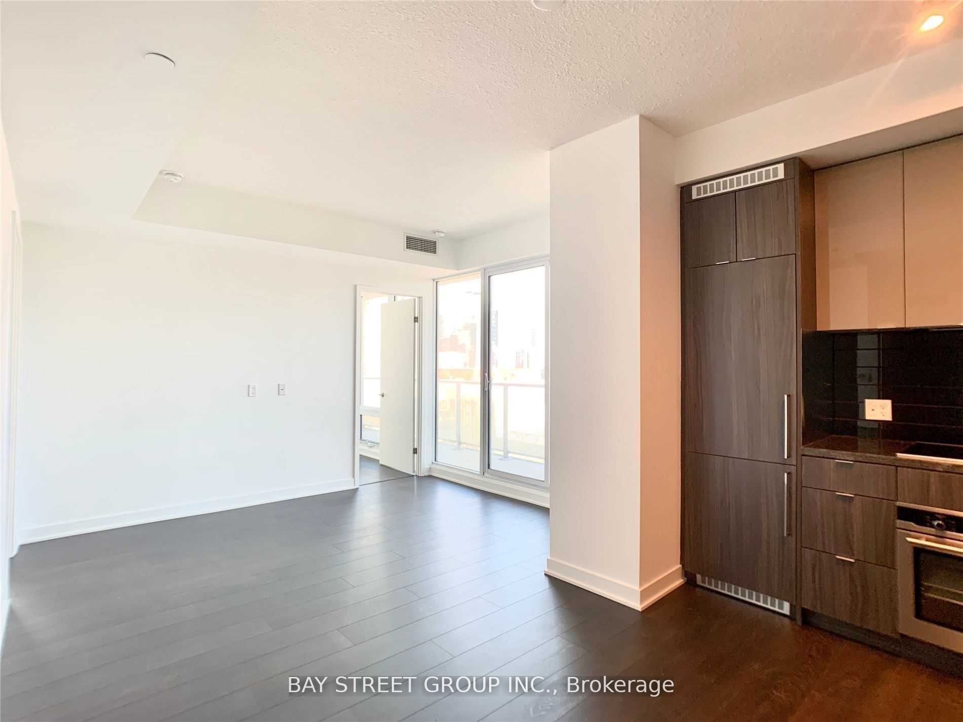 125 Blue Jays Way 908, Toronto, ON M5V 0N5 photo 3