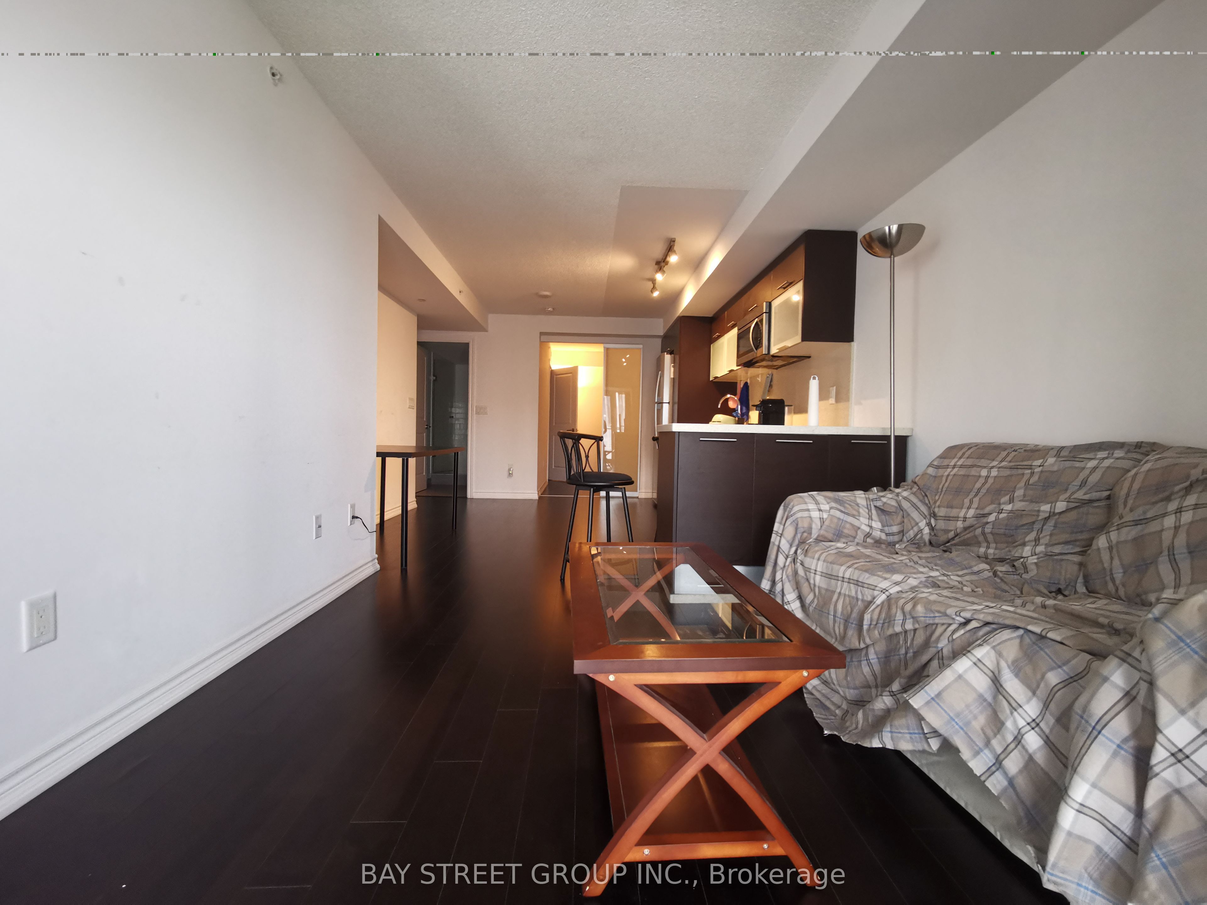 386 Yonge Street 1809, Toronto, ON M5B 0A5 photo 3