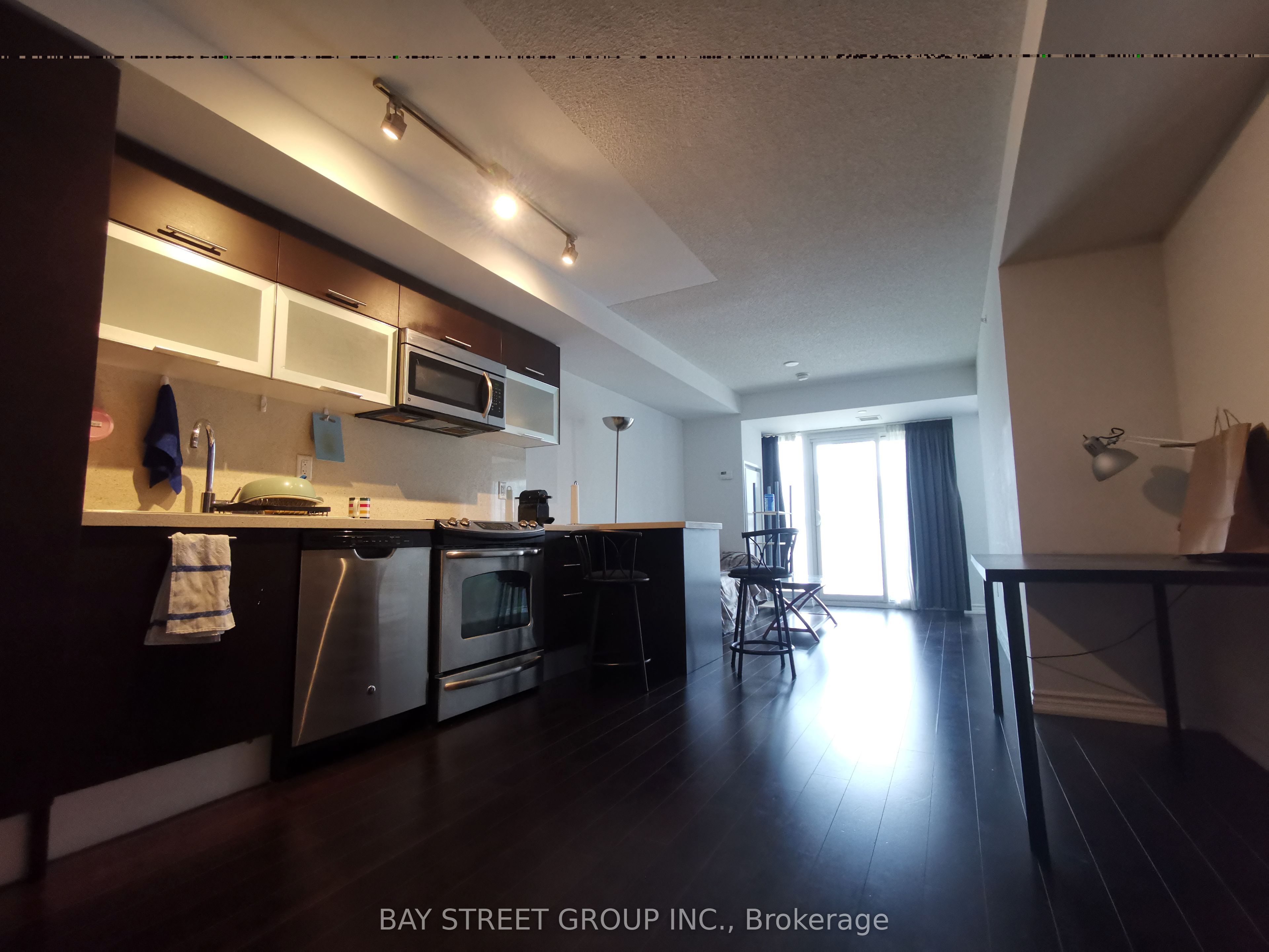 386 Yonge Street 1809, Toronto, ON M5B 0A5 photo 4