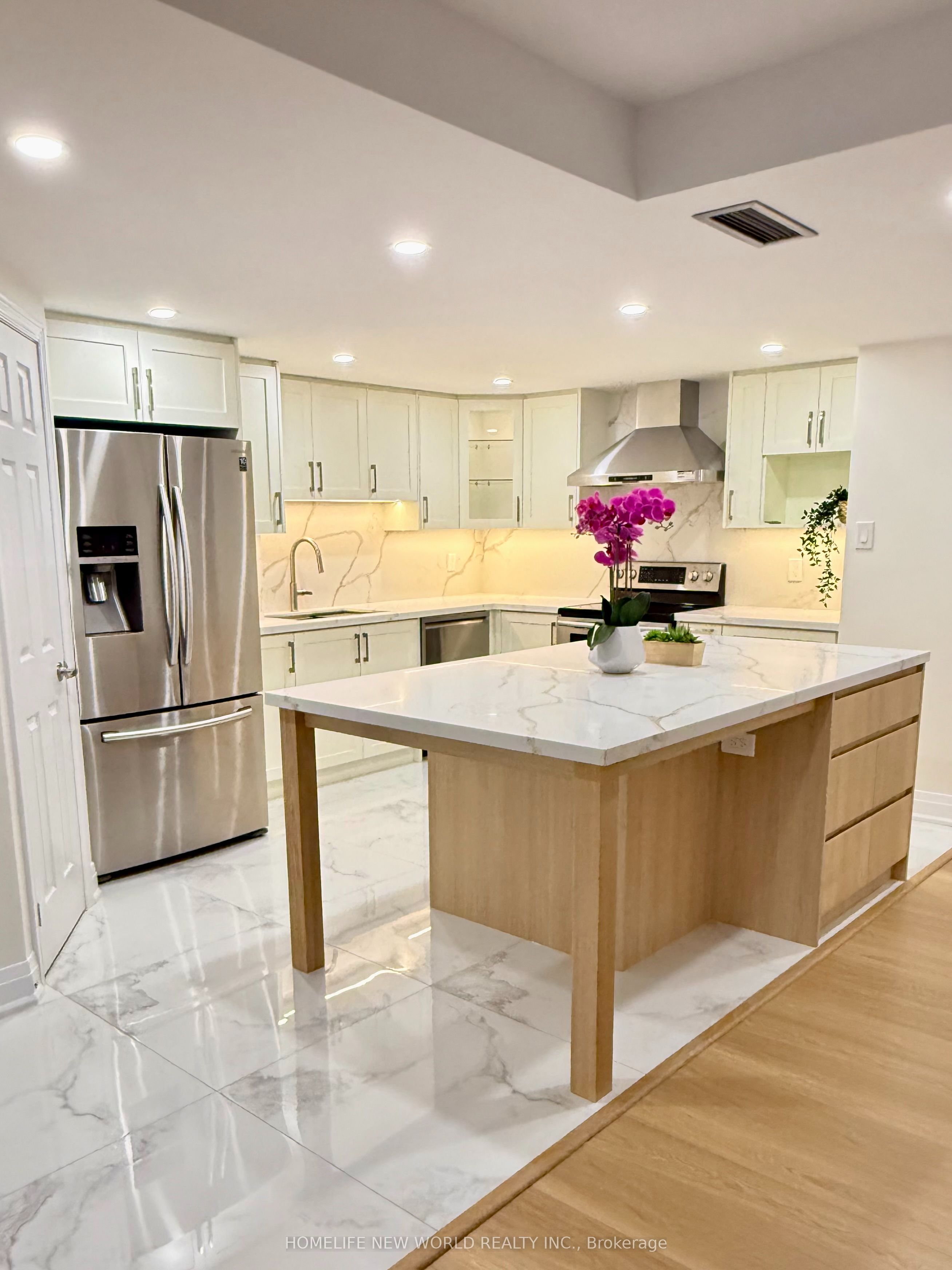 65 Spring Garden Avenue 2208, Toronto, ON M2N 6H9 photo 3