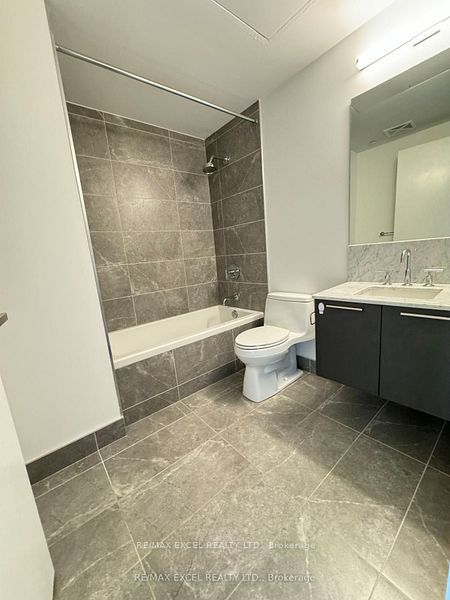 3 Gloucester Street 3805, Toronto, ON M4Y 0C6 photo 2