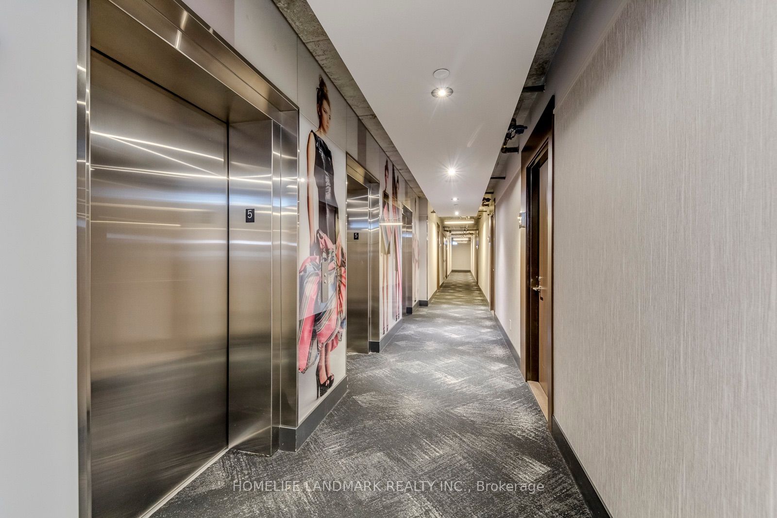 560 King Street W 519, Toronto, ON M5V 1M3 photo 4