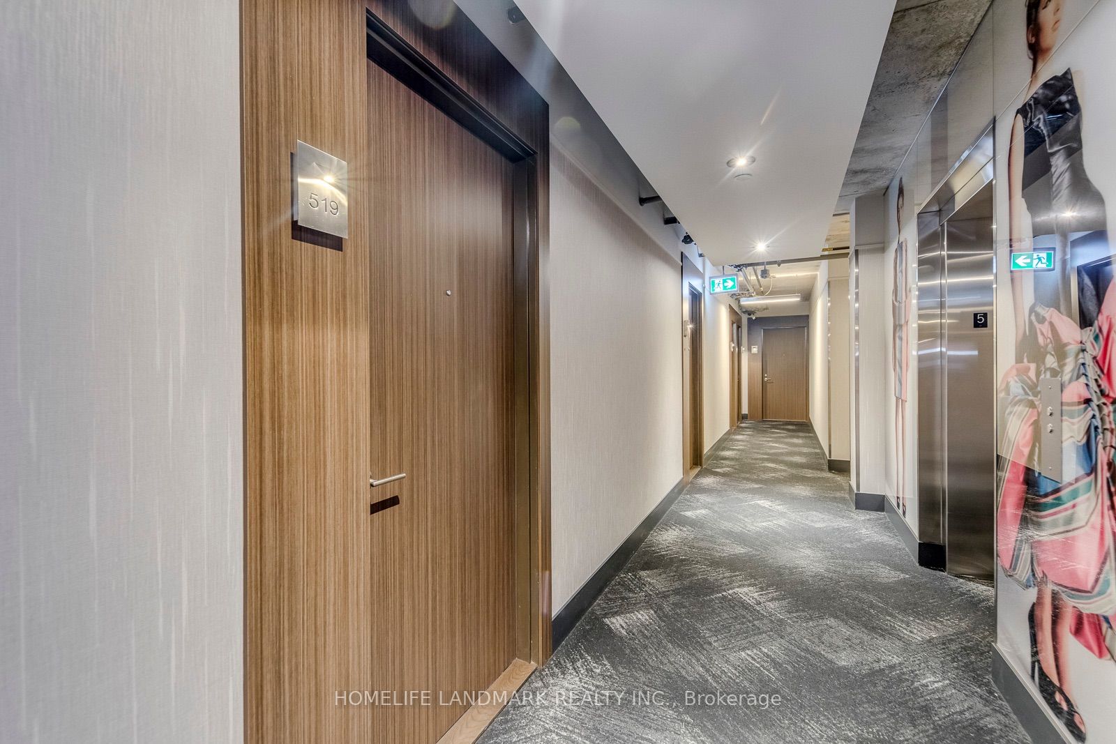 560 King Street W 519, Toronto, ON M5V 1M3 photo 5