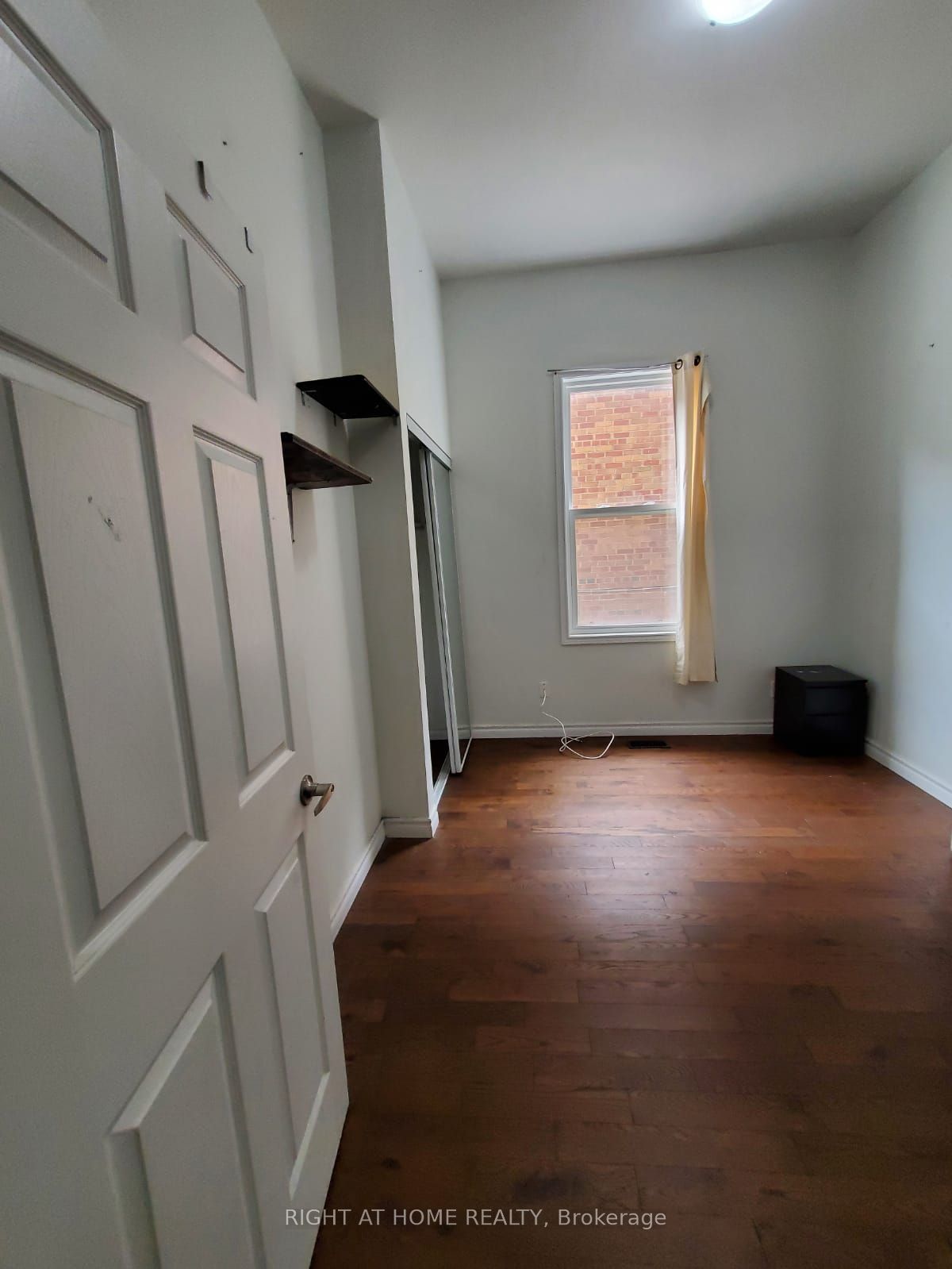 97 D'arcy Street 1, Toronto, ON M5T 1J9 photo 4