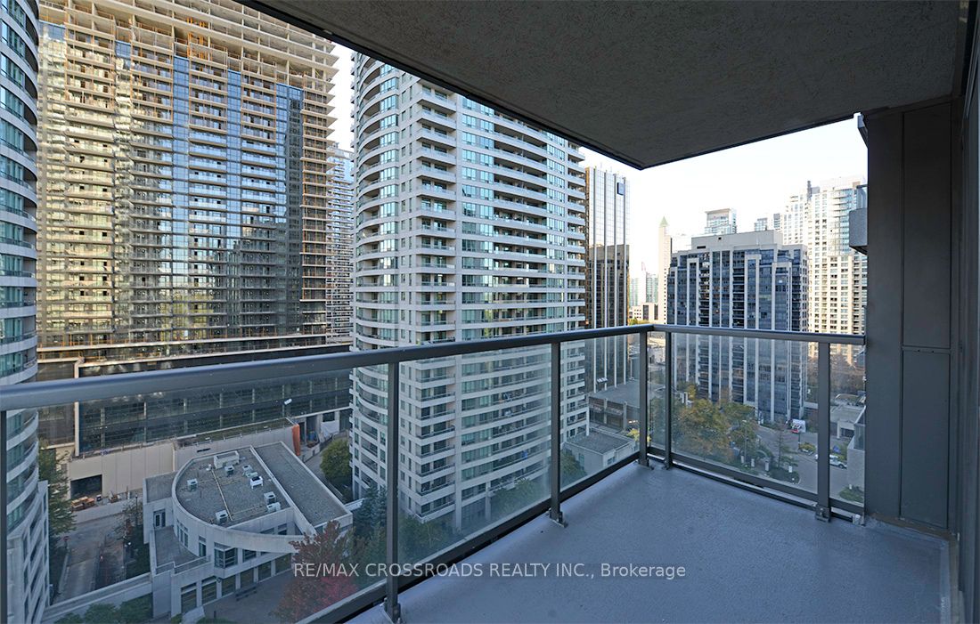 35 Hollywood Avenue 1709, Toronto, ON M2N 0A9 photo 4