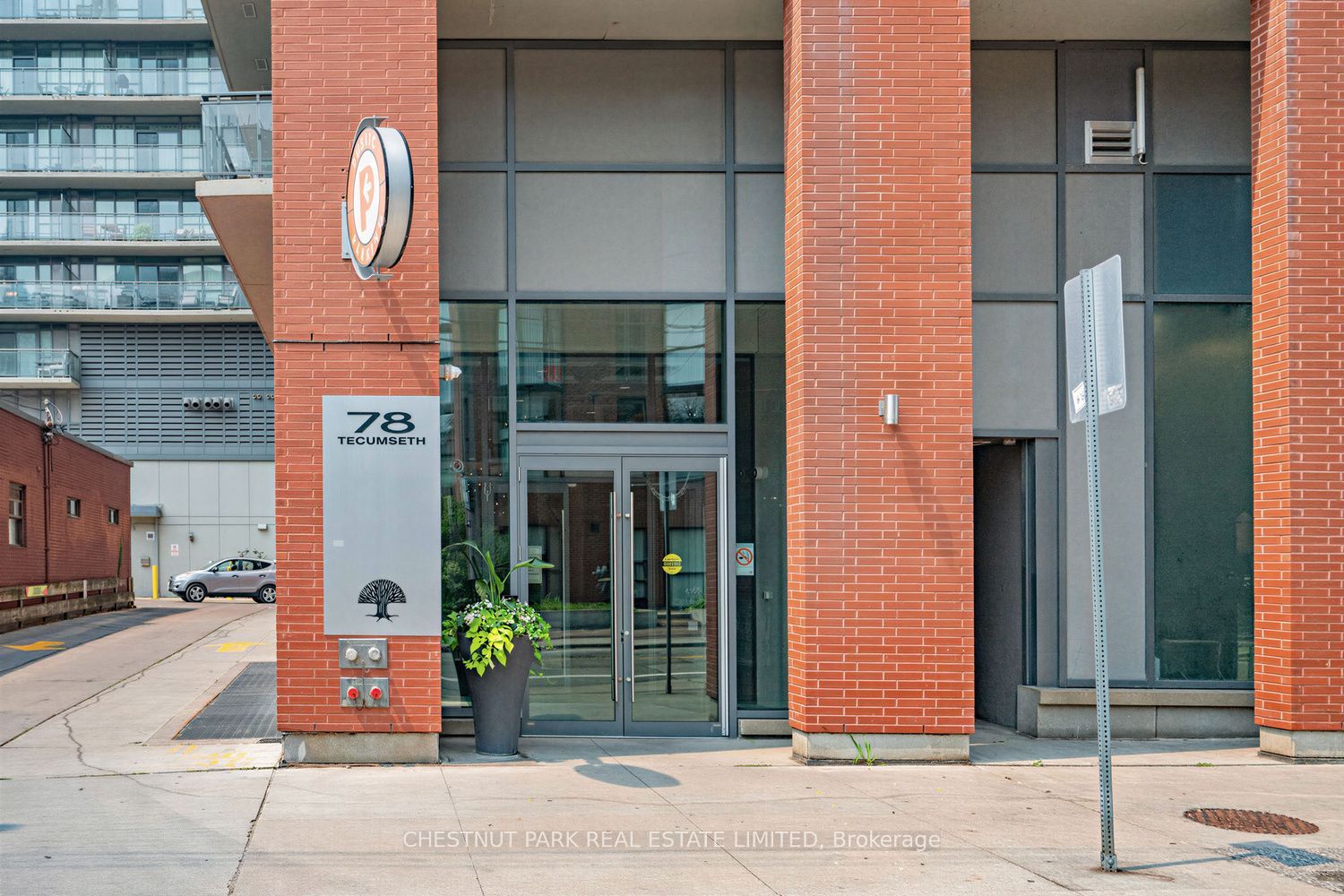 78 Tecumseth Street 703, Toronto, ON M5V 0A9 photo 3