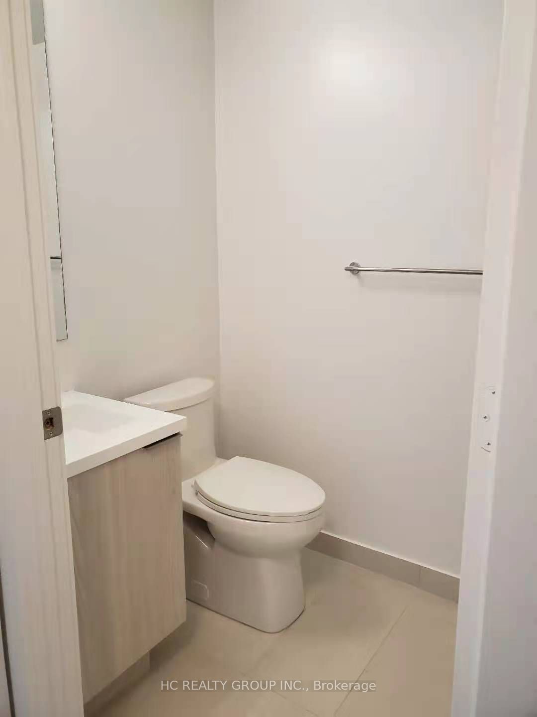 203 College Street 511, Toronto, ON M5T 0C8 photo 5