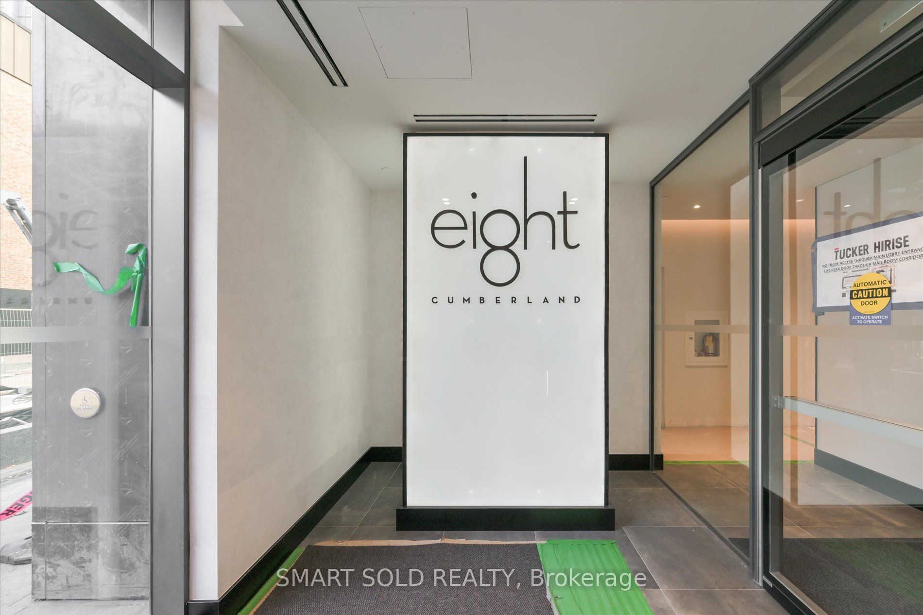8 Cumberland Street 807, Toronto, ON M4W 0B6 photo 4