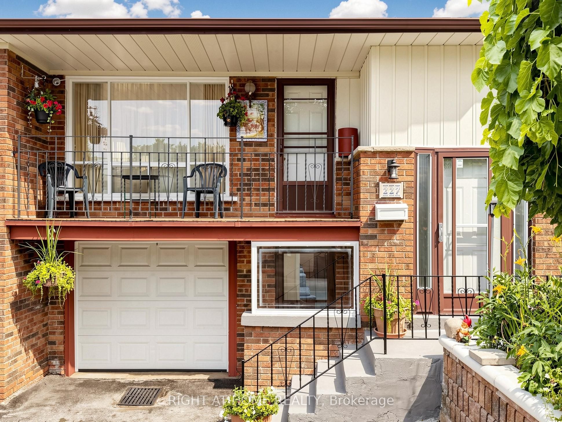 227 Apache Trail, Toronto, ON M2H 2W3 photo 3