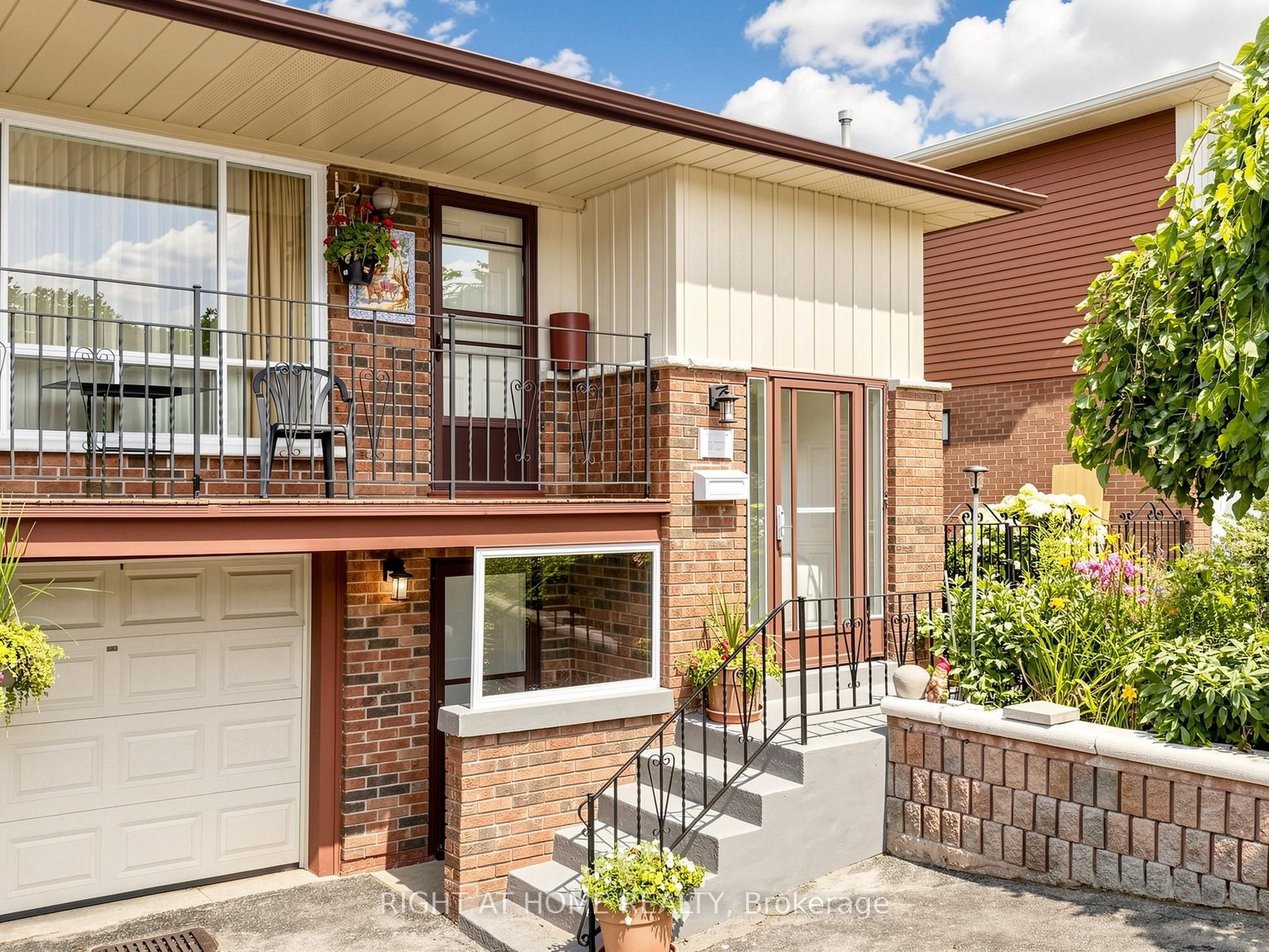 227 Apache Trail, Toronto, ON M2H 2W3 photo 4