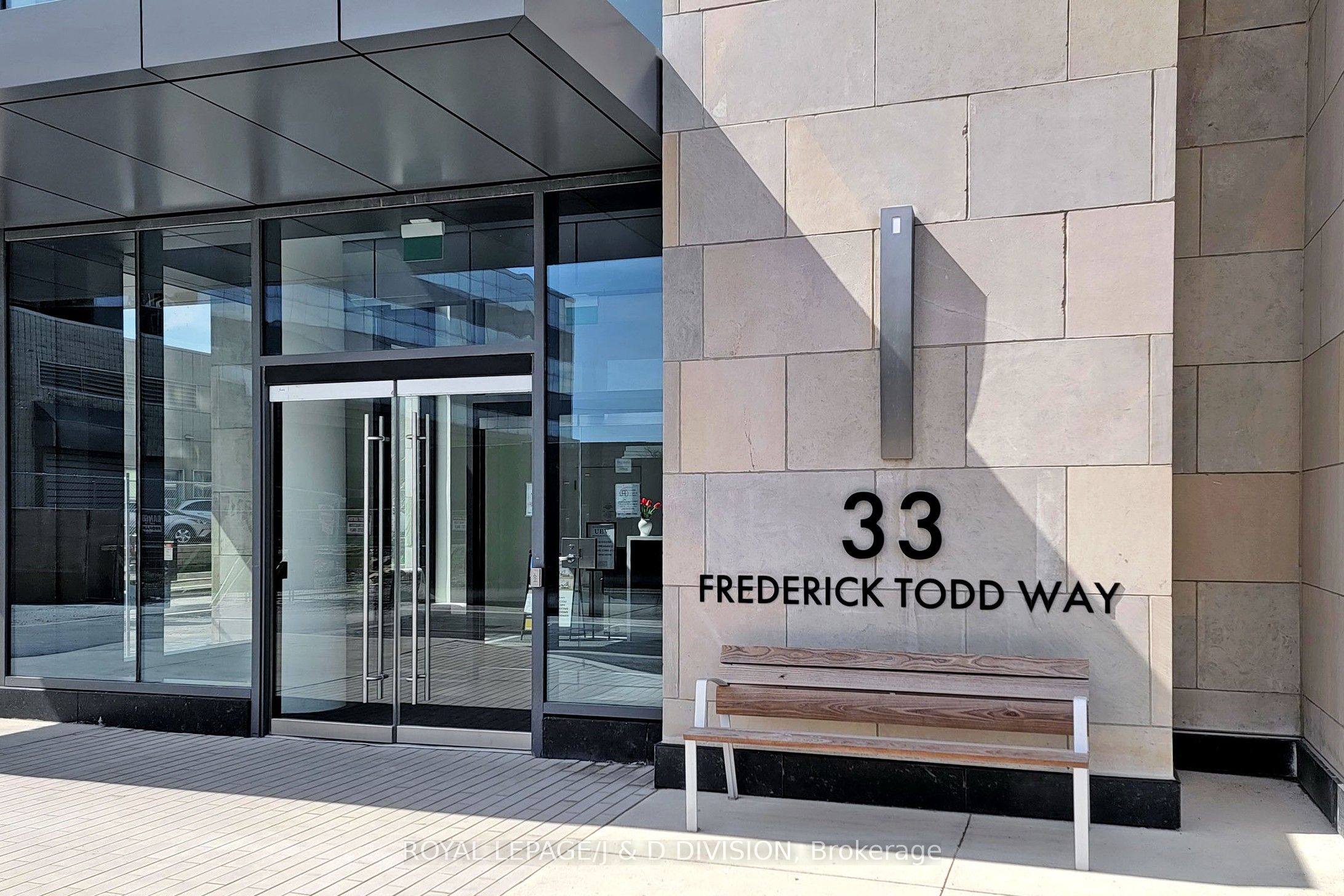 33 Frederick Todd Way 610, Toronto, ON M4G 0C9 photo 2