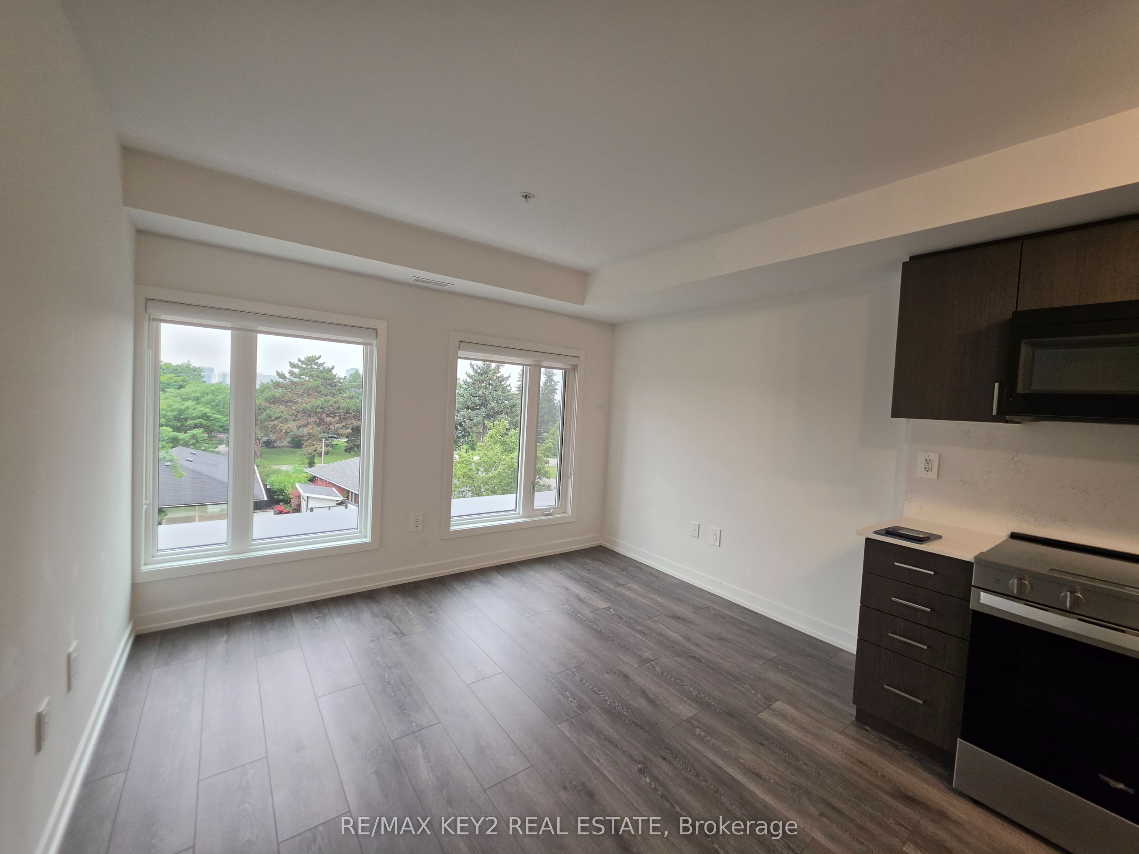 1670 Victoria Park Avenue 213, Toronto, ON M1R 1P7 photo 2