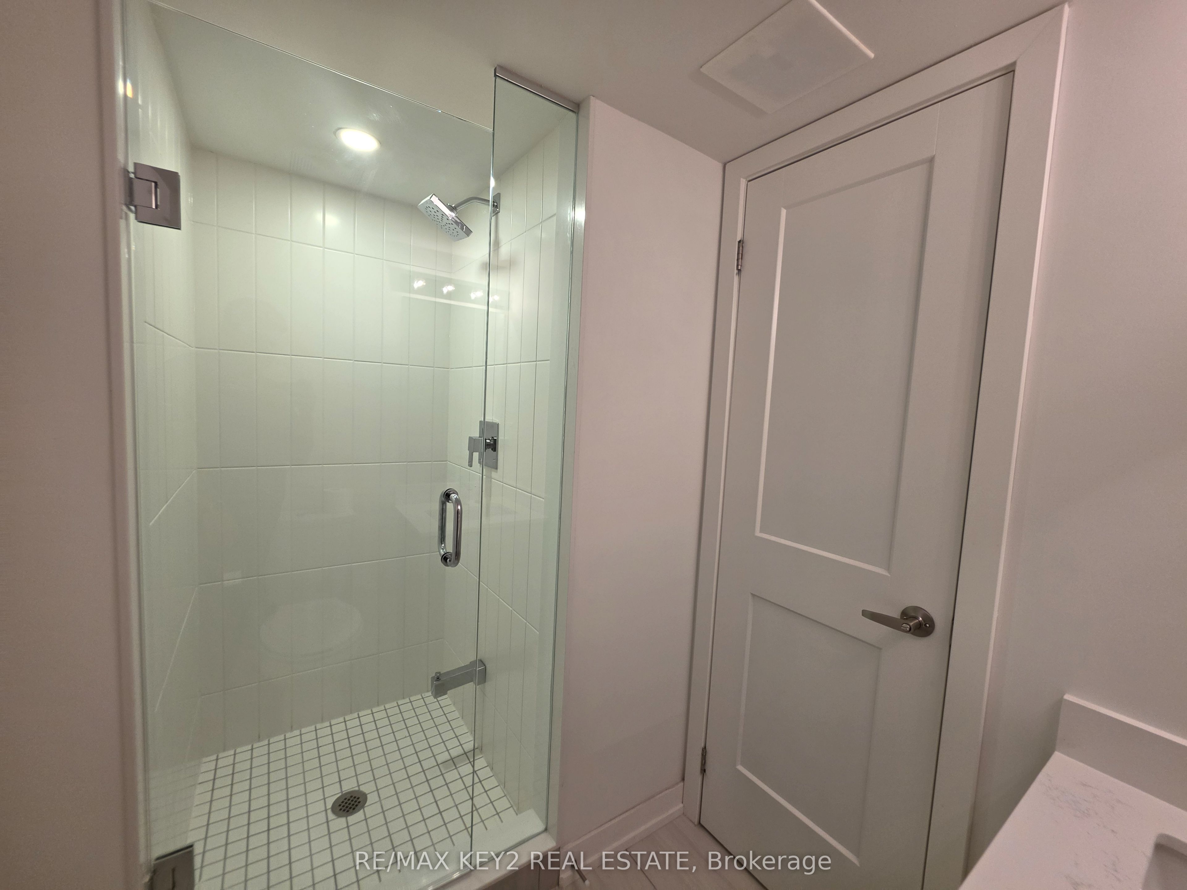 1670 Victoria Park Avenue 213, Toronto, ON M1R 1P7 photo 4
