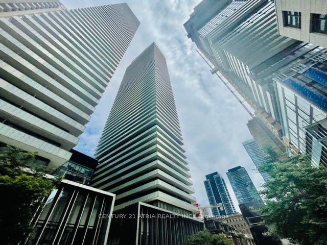 50 Charles Street E 3305, Toronto, ON M4Y 1T1