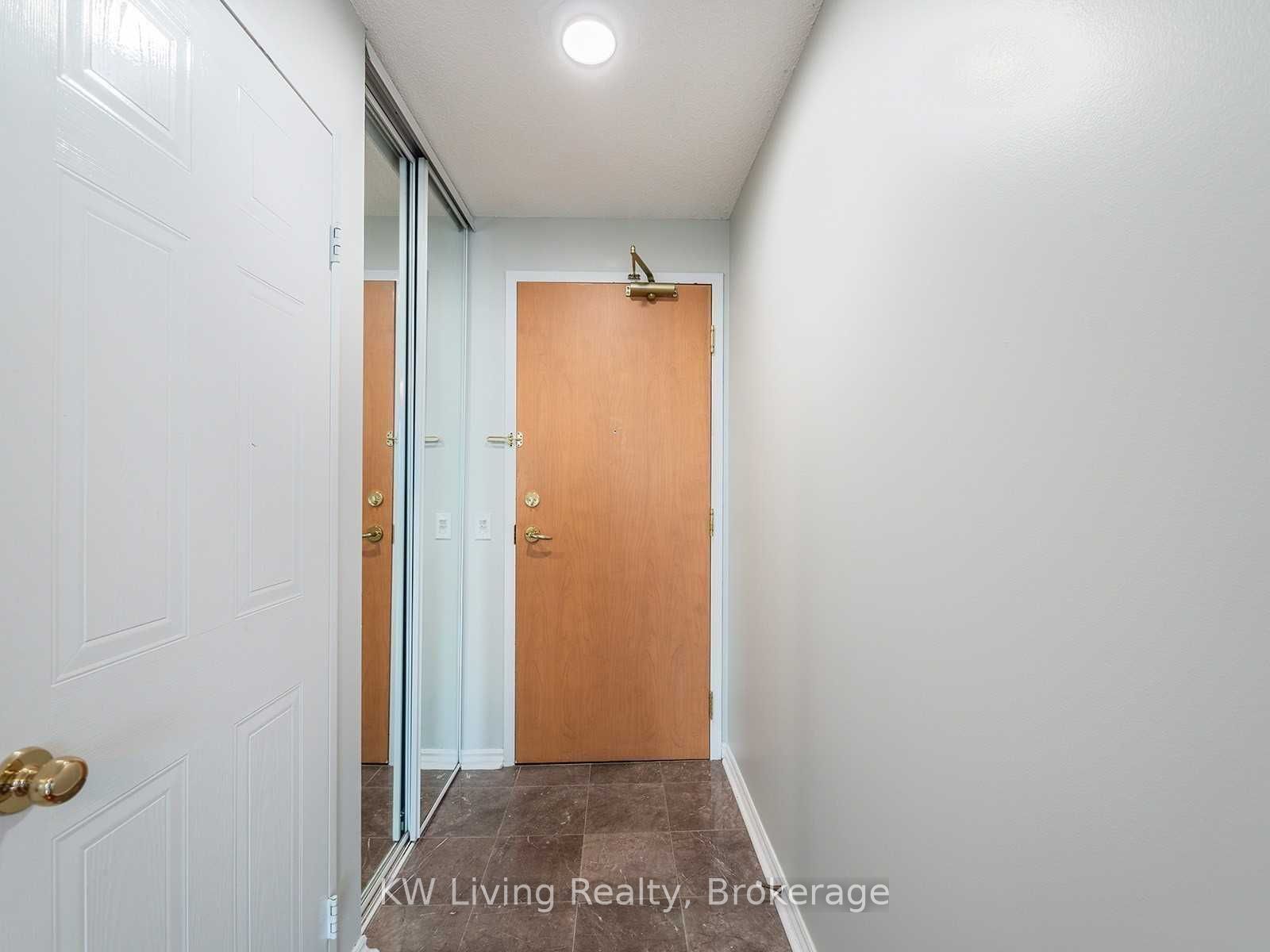 238 Doris Avenue 2512, Toronto, ON M2N 6W1 photo 4