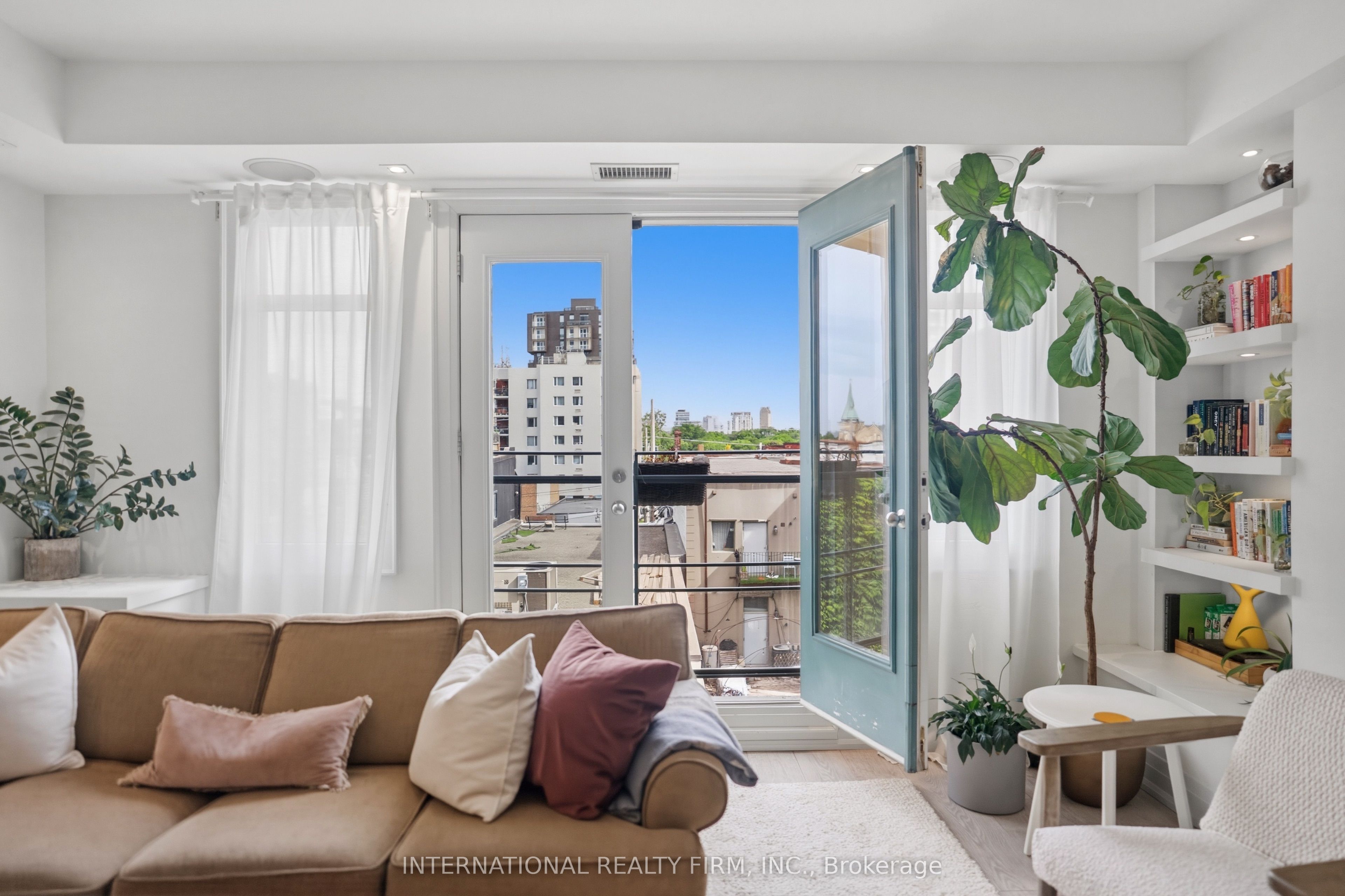 500 Richmond St Street W PH27, Toronto, ON M5V 1Y2 photo 5