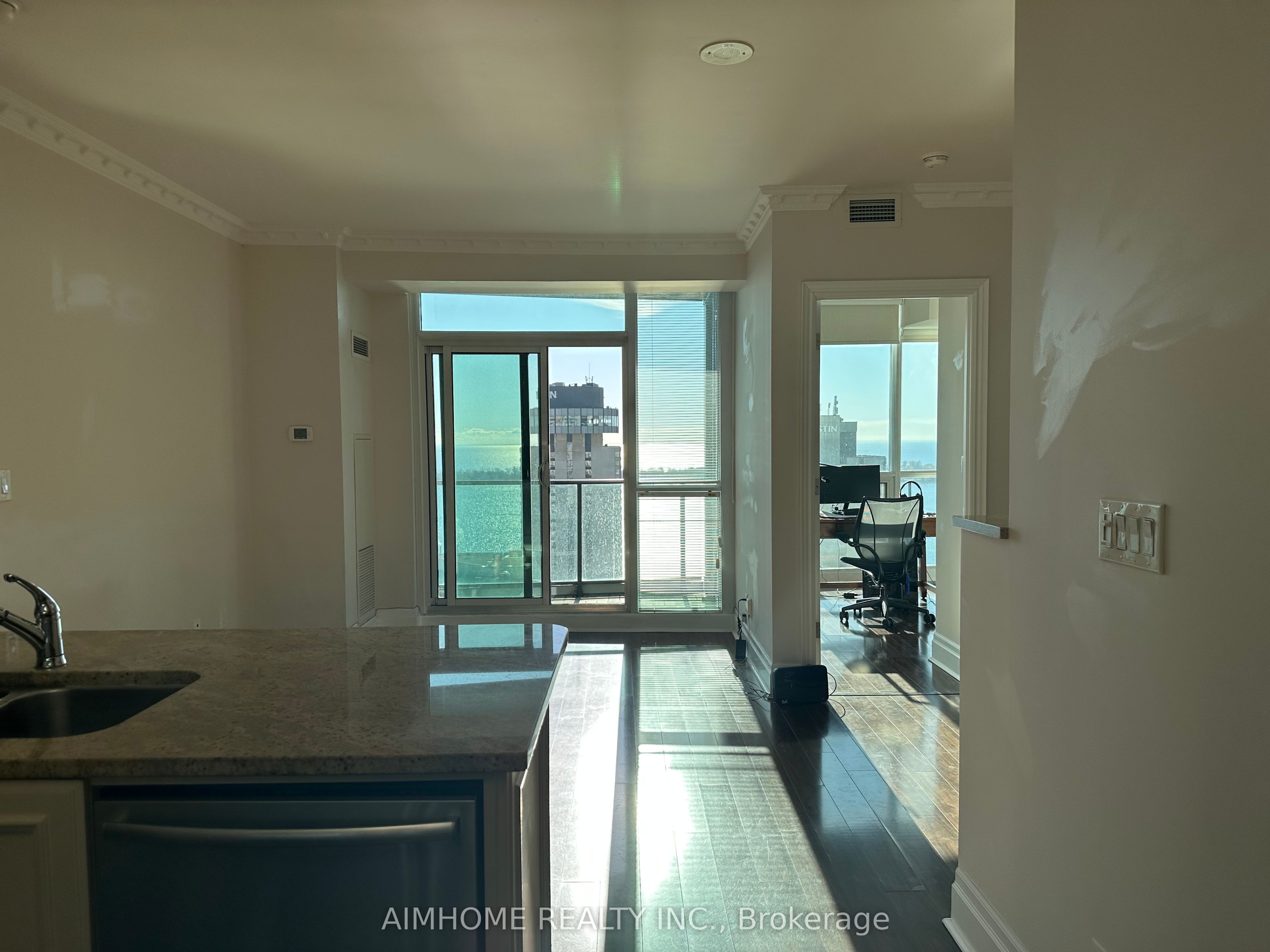 16 Harbour Street 3509, Toronto, ON M5J 2Z6 photo 4