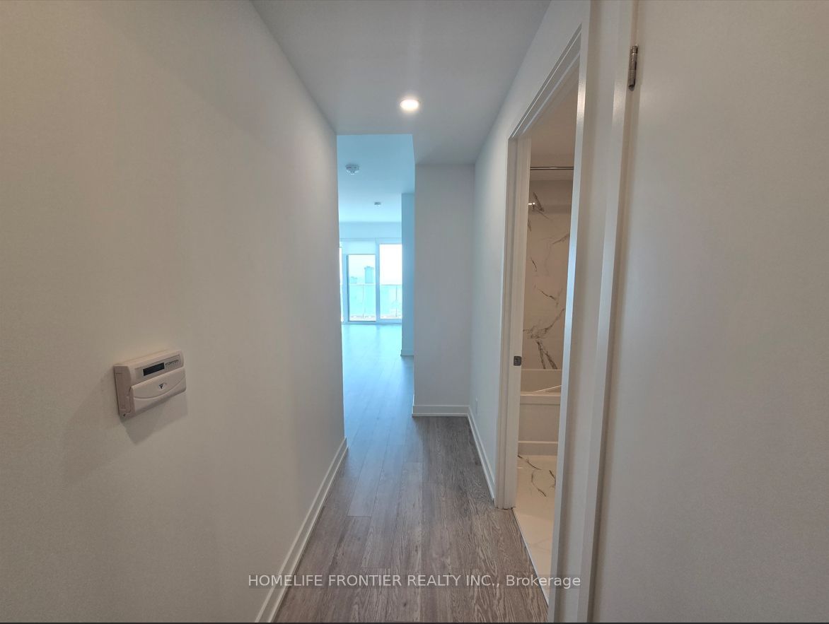 88 Queen Street E 4809, Toronto, ON M5C 0B6 photo 3