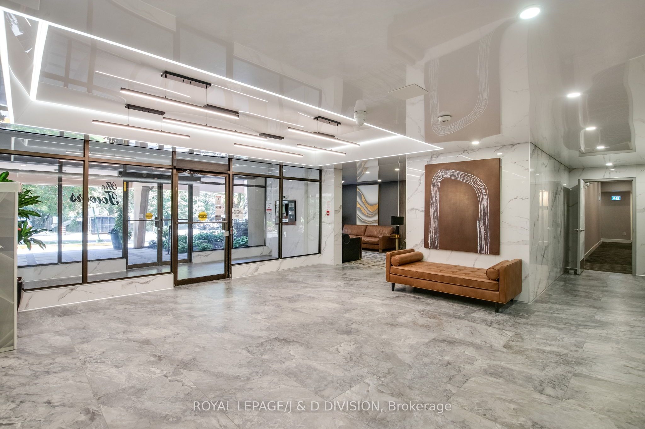 100 Canyon Avenue 701, Toronto, ON M3H 5T9 photo 2