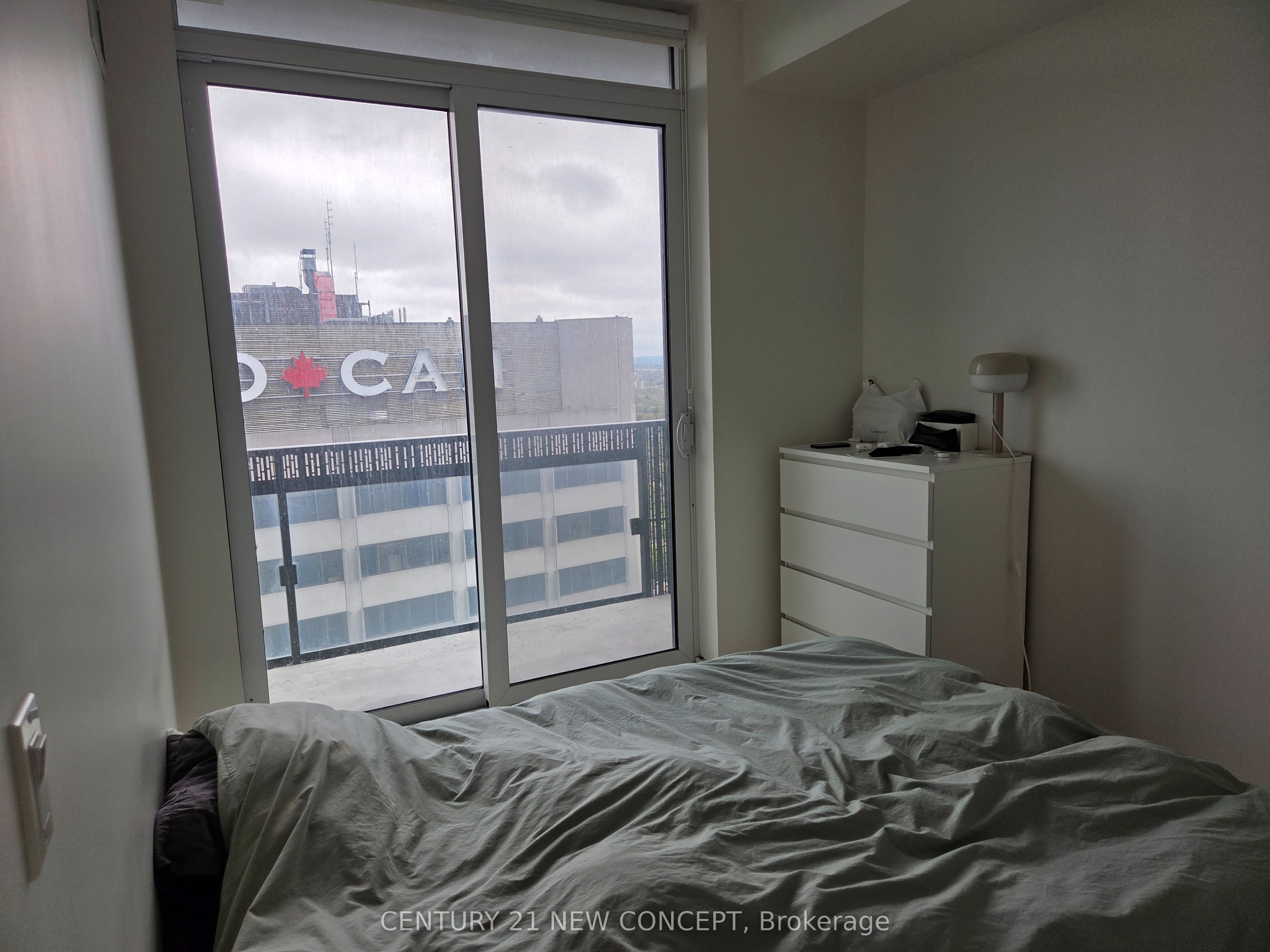 8 Eglinton Avenue 3604, Toronto, ON M4P 0C1 photo 4
