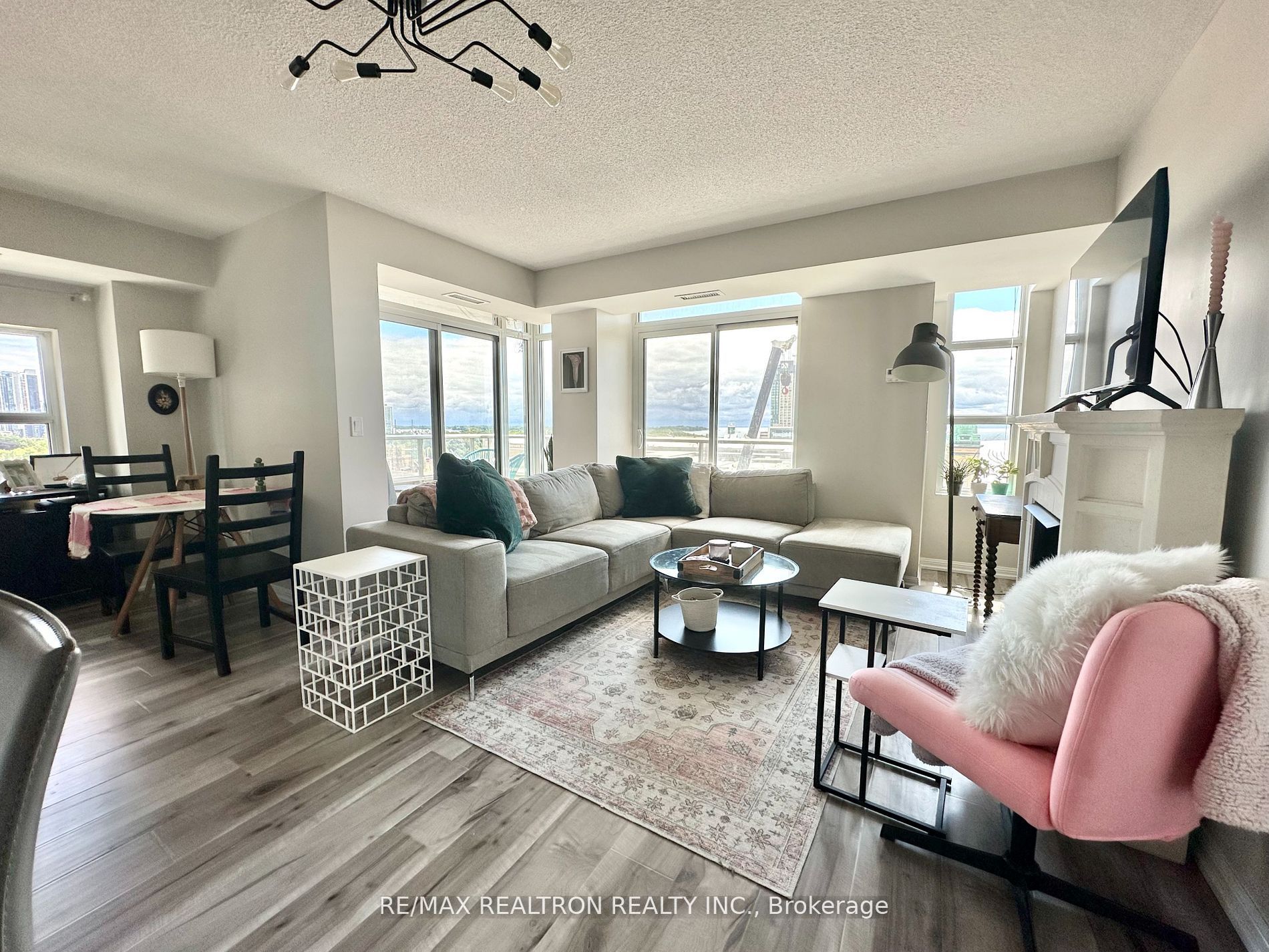 85 East Liberty Street 1006, Toronto, ON M6K 3R4 photo 3