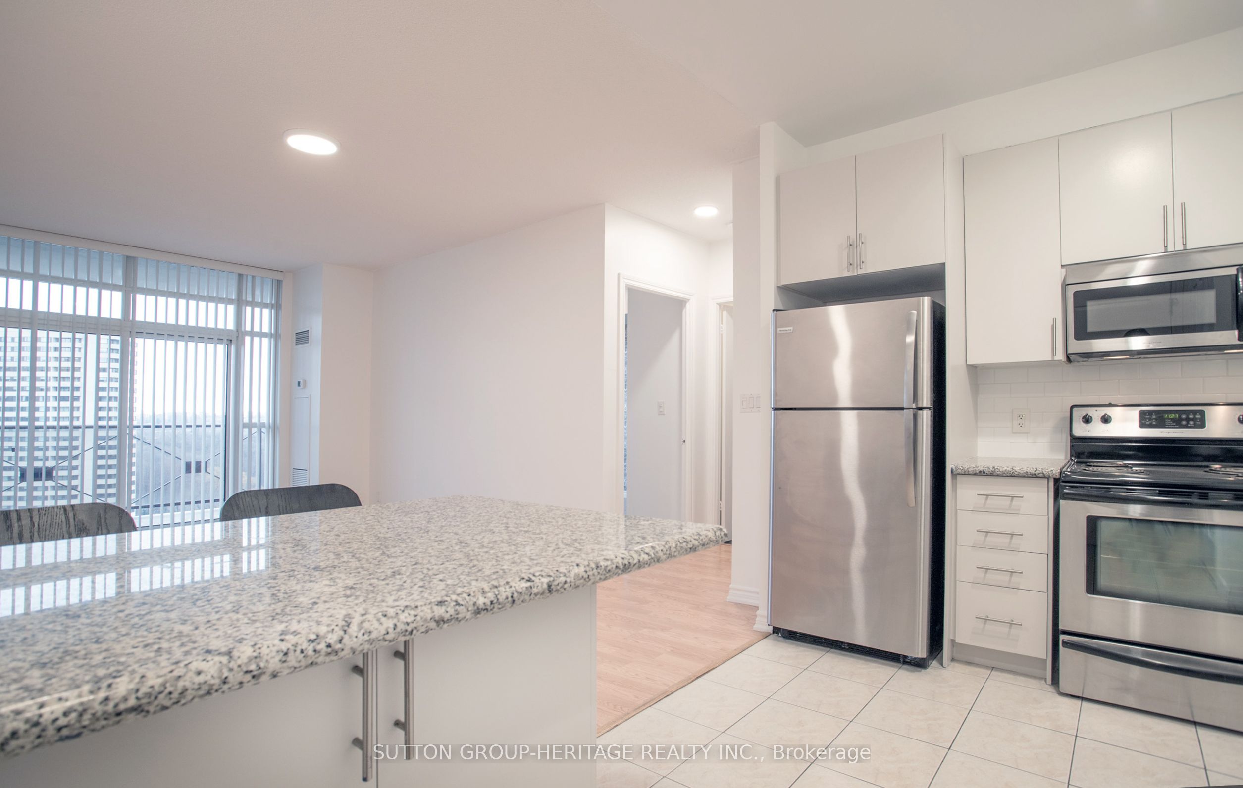 133 Wynford Drive 1609, Toronto, ON M3C 0J5 photo 5