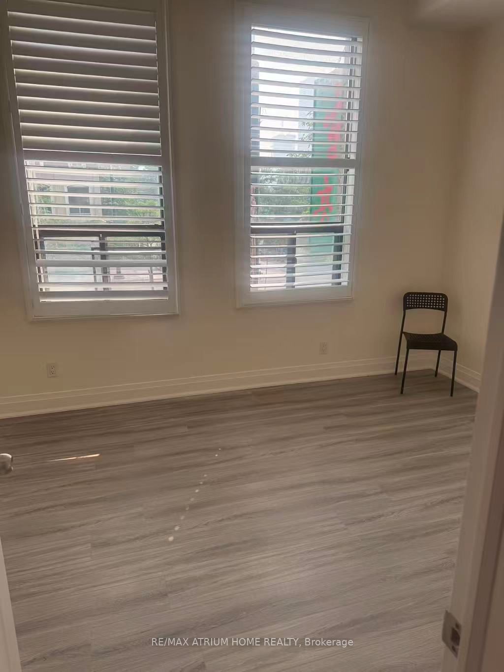 410 Spadina Avenue 201, Toronto, ON M5T 2G7 photo 5