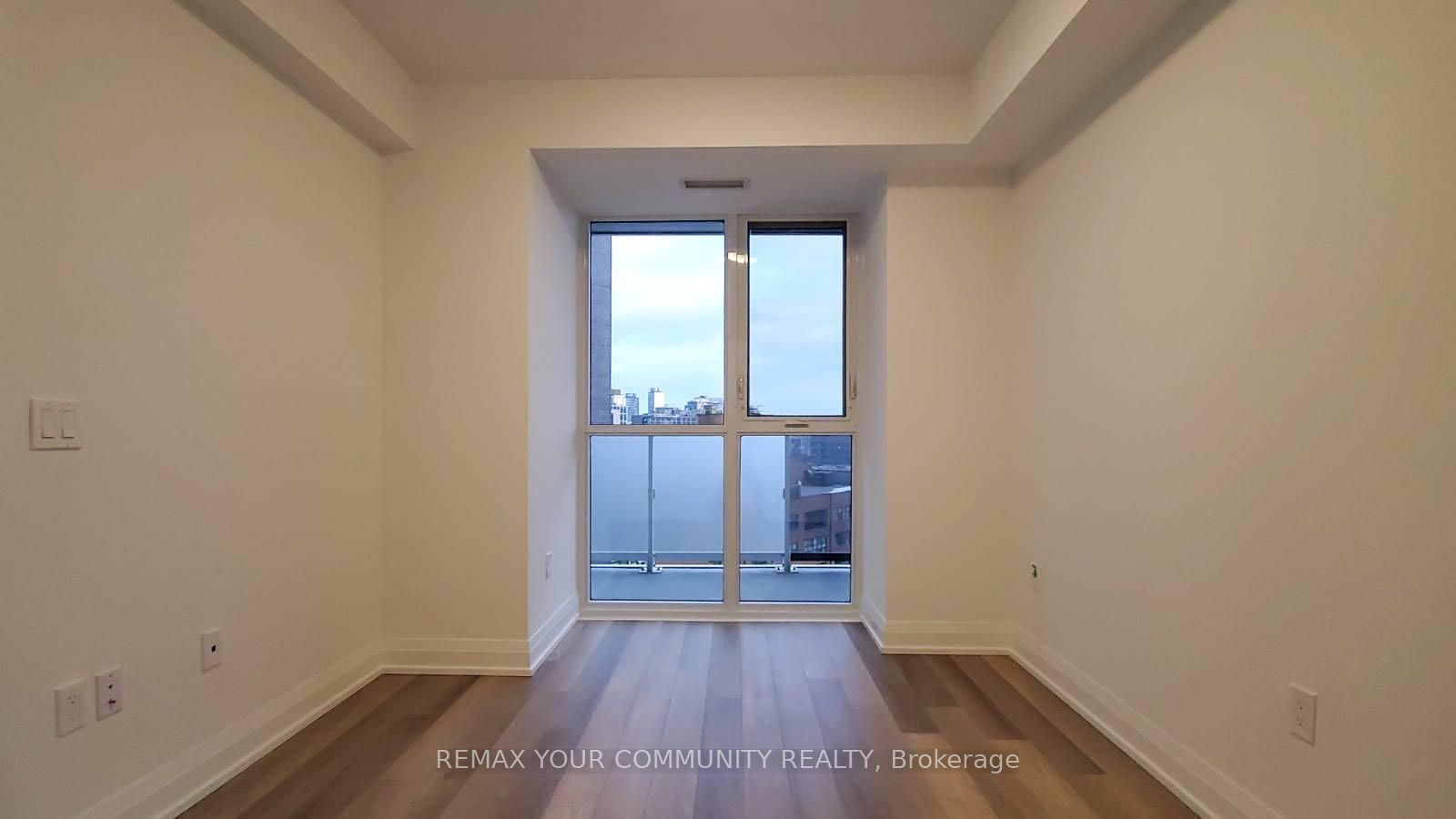 77 Mutual Street 1203, Toronto, ON M5B 0B9 photo 4