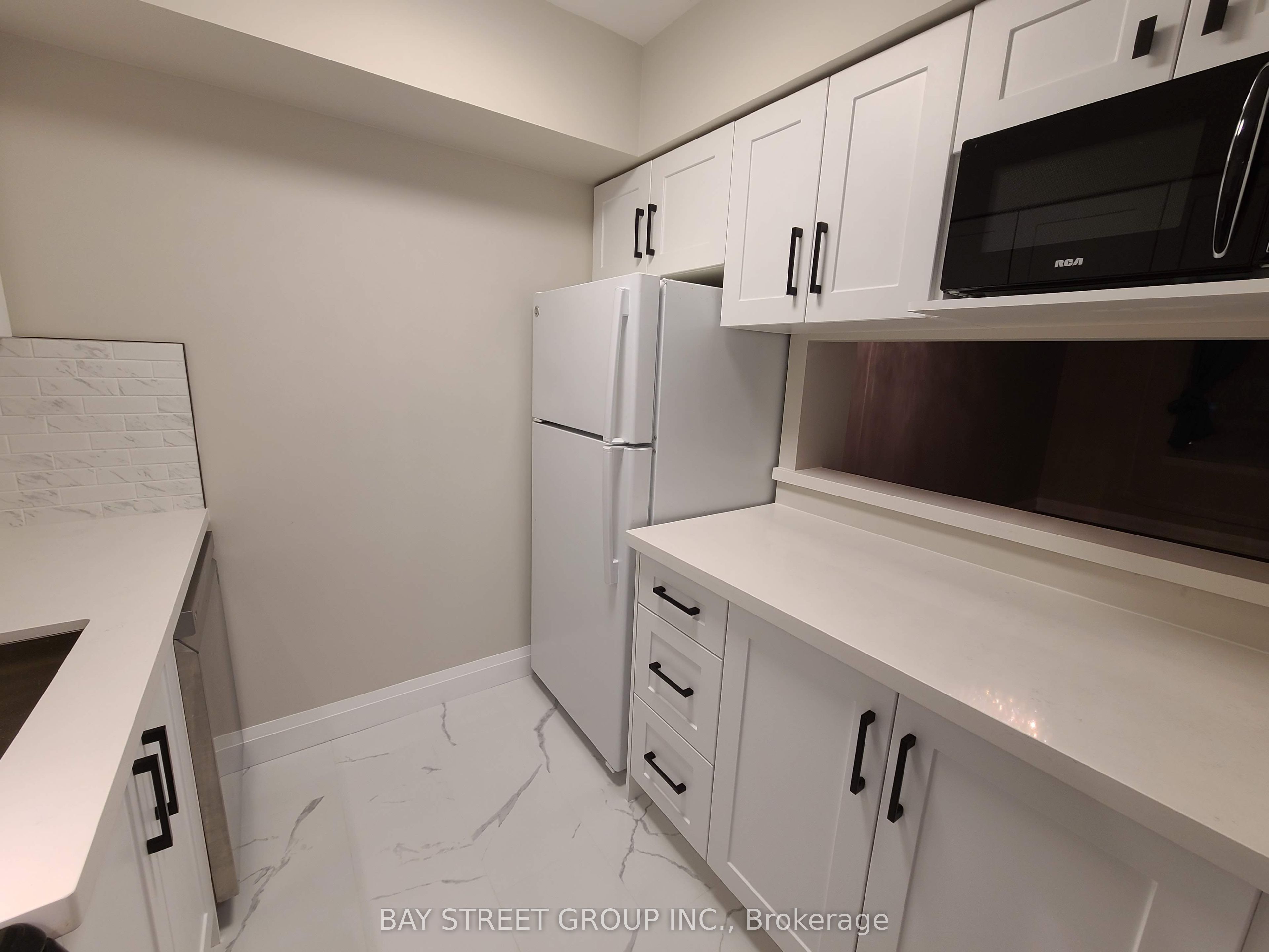 633 Bay Street 1212, Toronto, ON M5G 2G4 photo 4