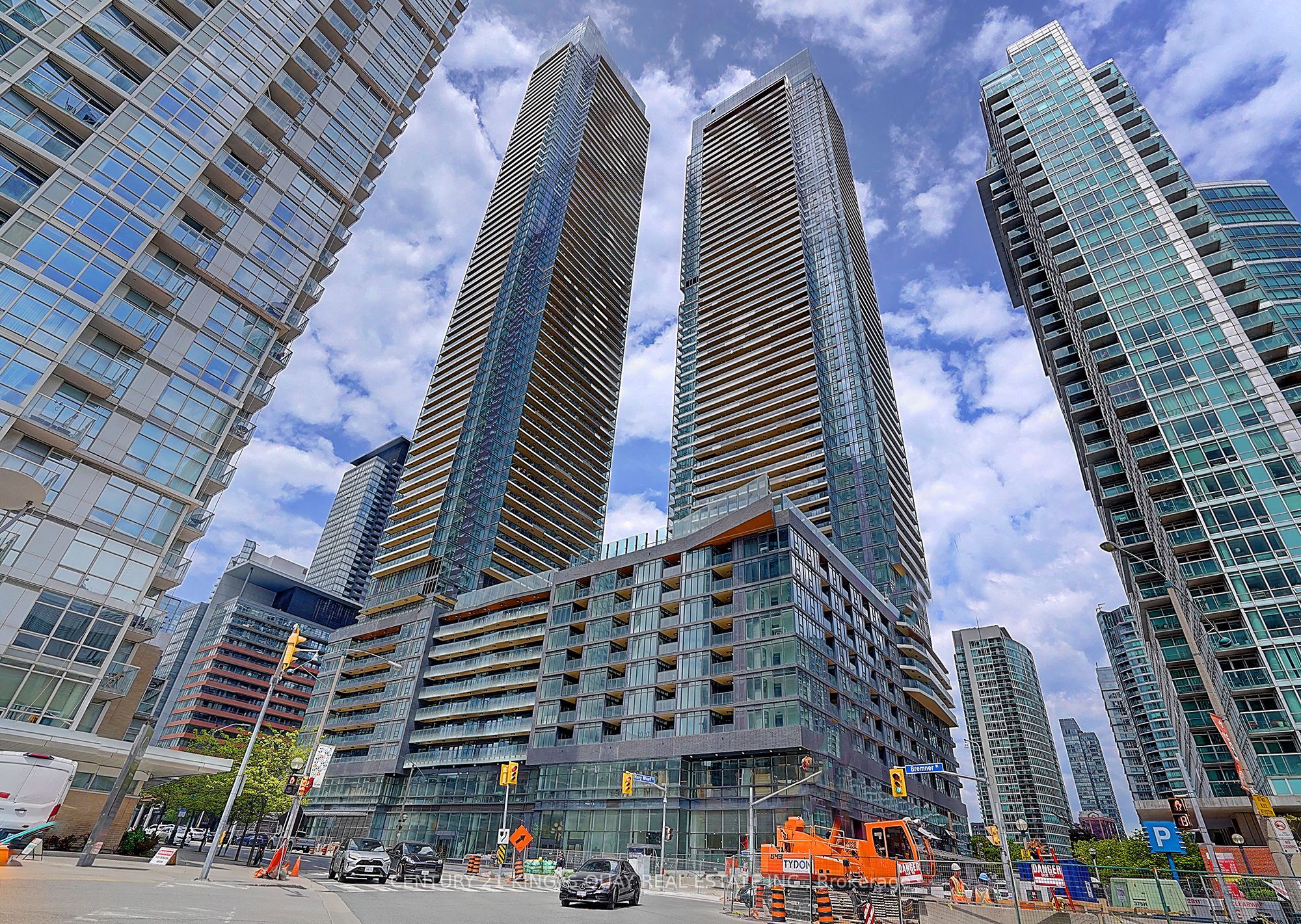 3 Concord cityplace Way 332, Toronto, ON M5V 0X3