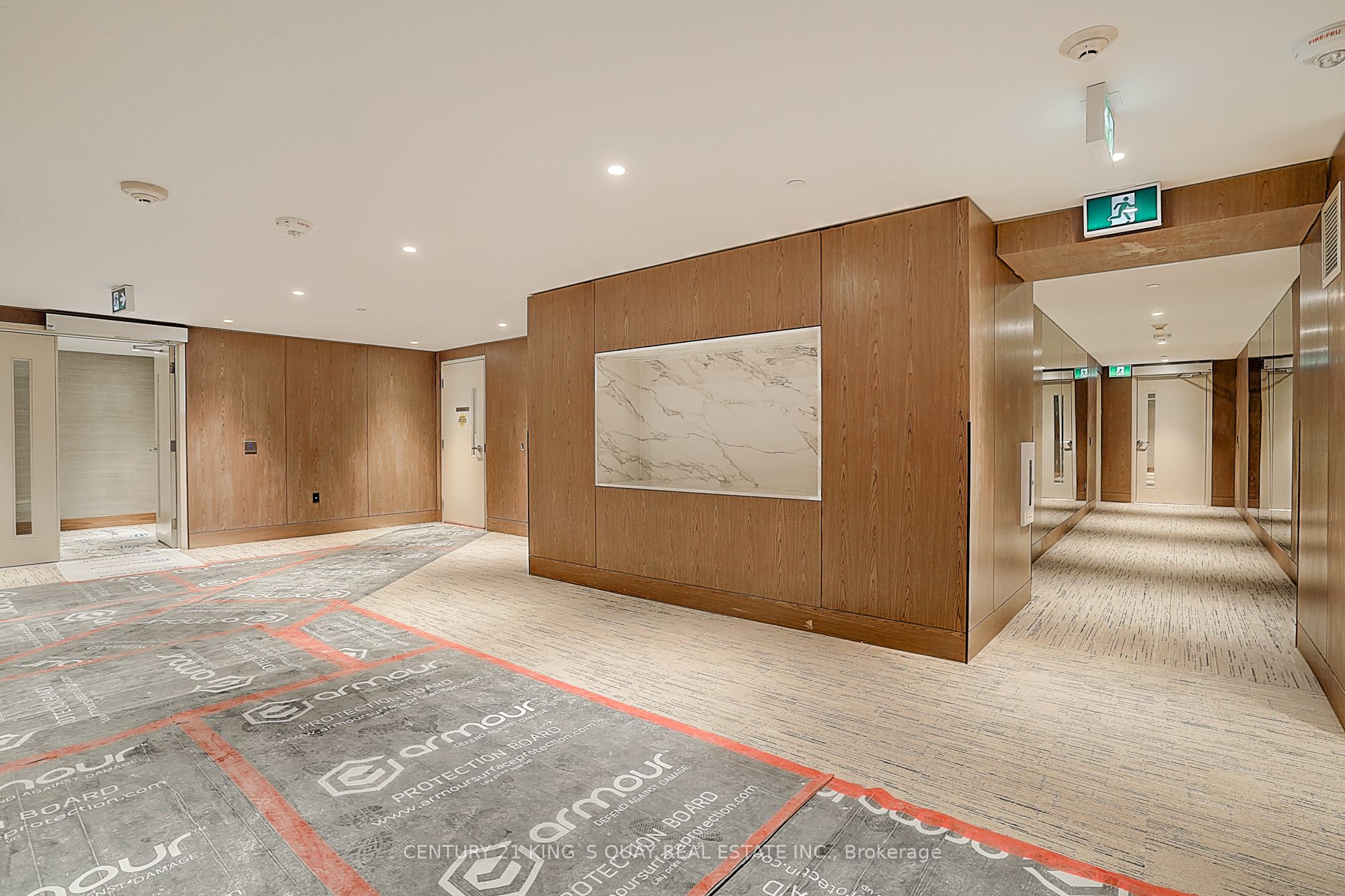 3 Concord cityplace Way 332, Toronto, ON M5V 0X3 photo 5