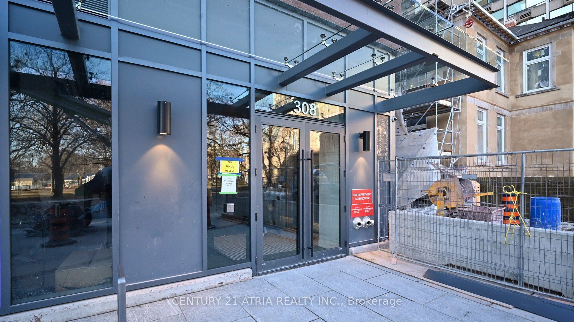 308 Jarvis Street 1908, Toronto, ON M5A 2P2 photo 4