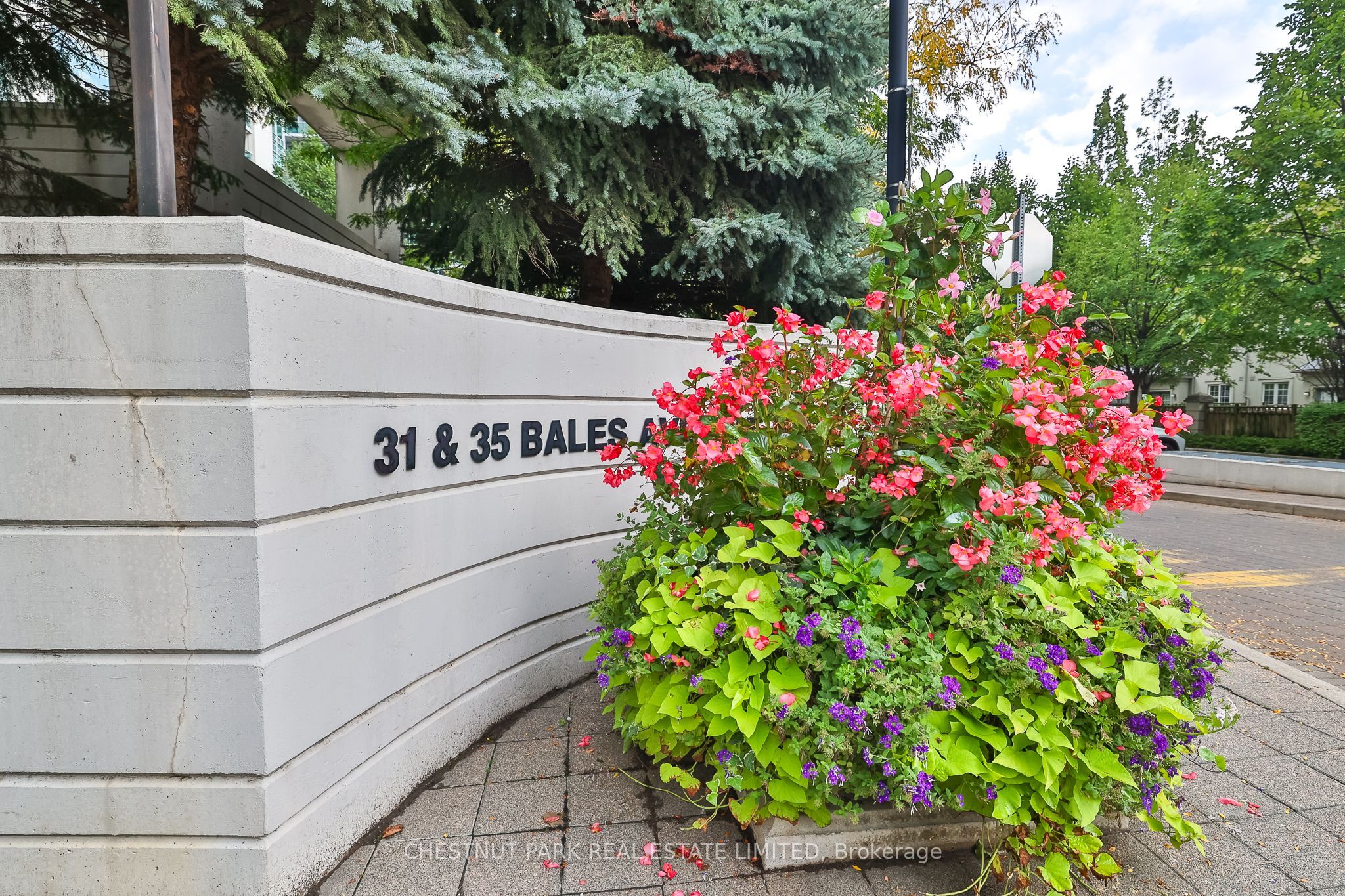 35 Bales Avenue 1901, Toronto, ON M2N 2V7