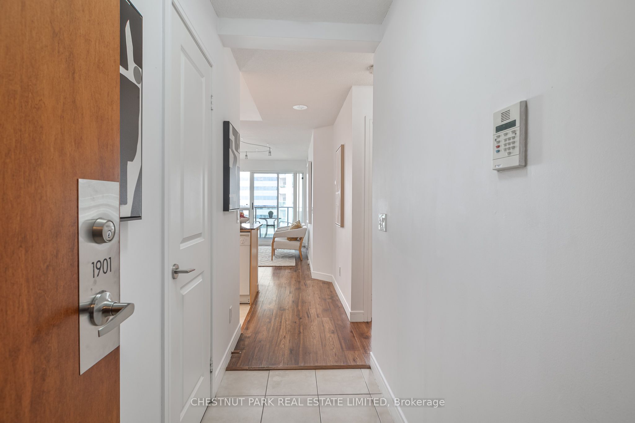 35 Bales Avenue 1901, Toronto, ON M2N 2V7 photo 5