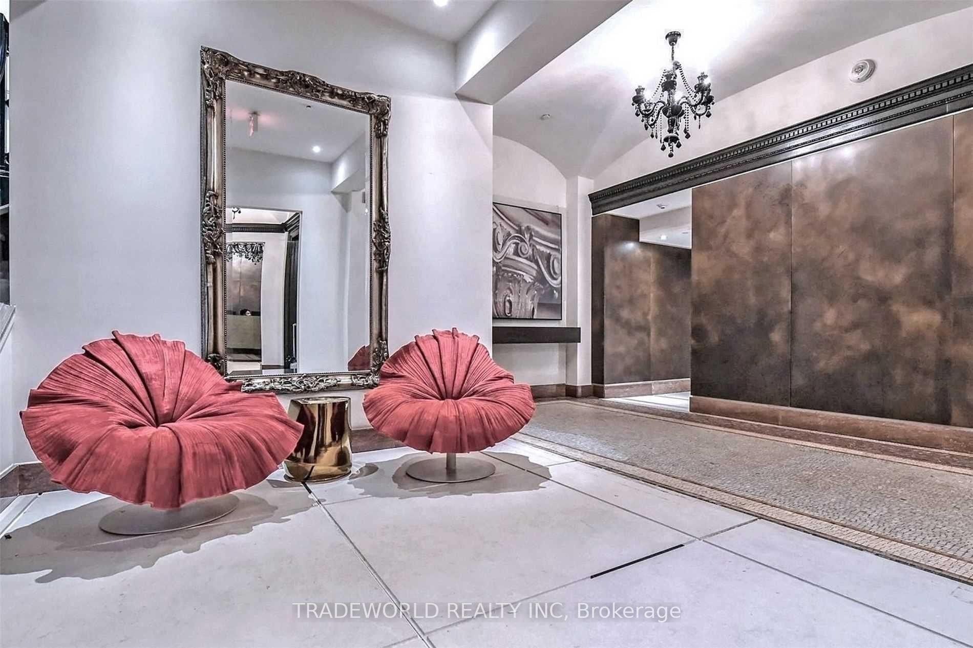 197 Yonge Street 2909, Toronto, ON M5B 0C1 photo 4