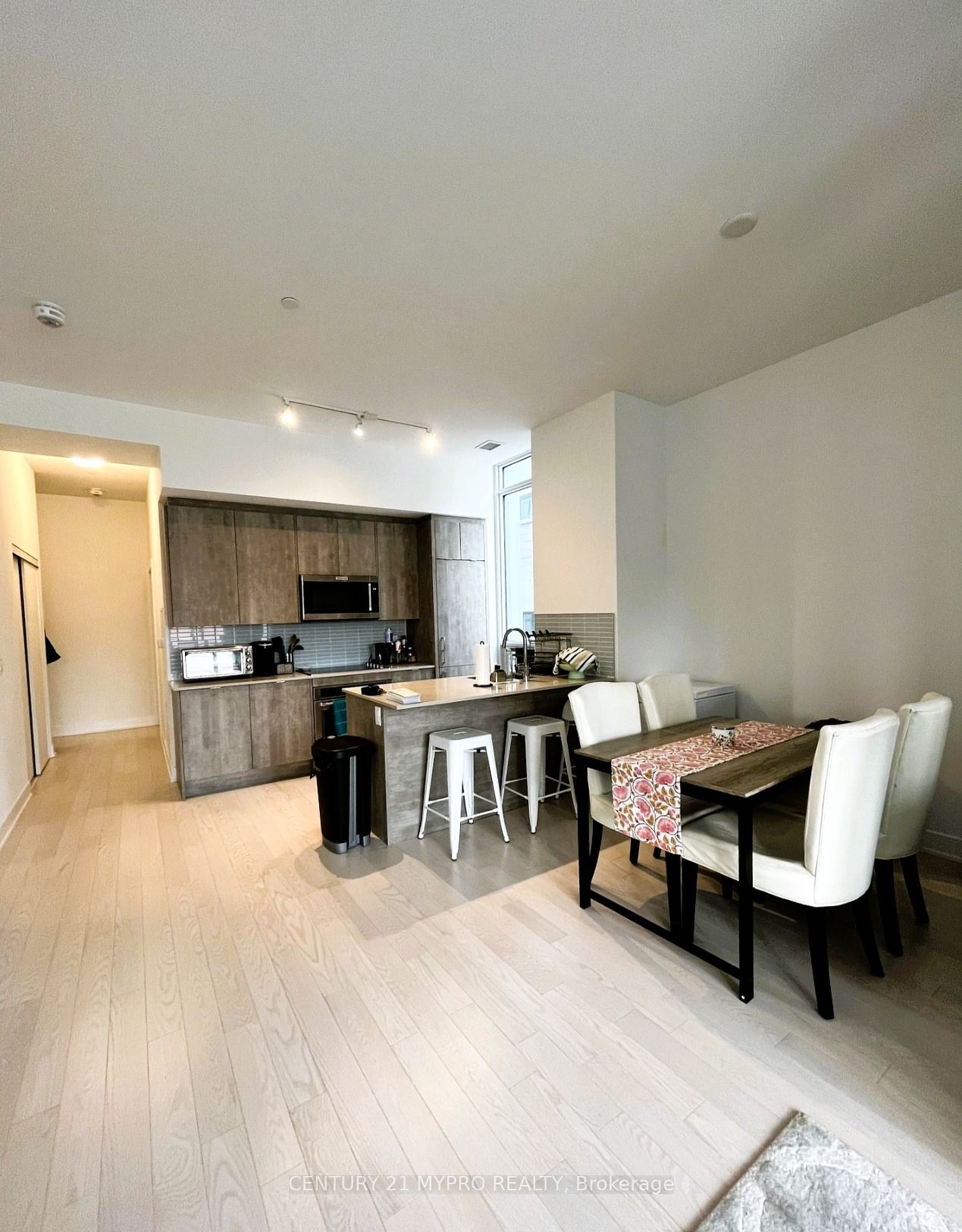 181 Bedford Road 203, Toronto, ON M5R 0C2 photo 5