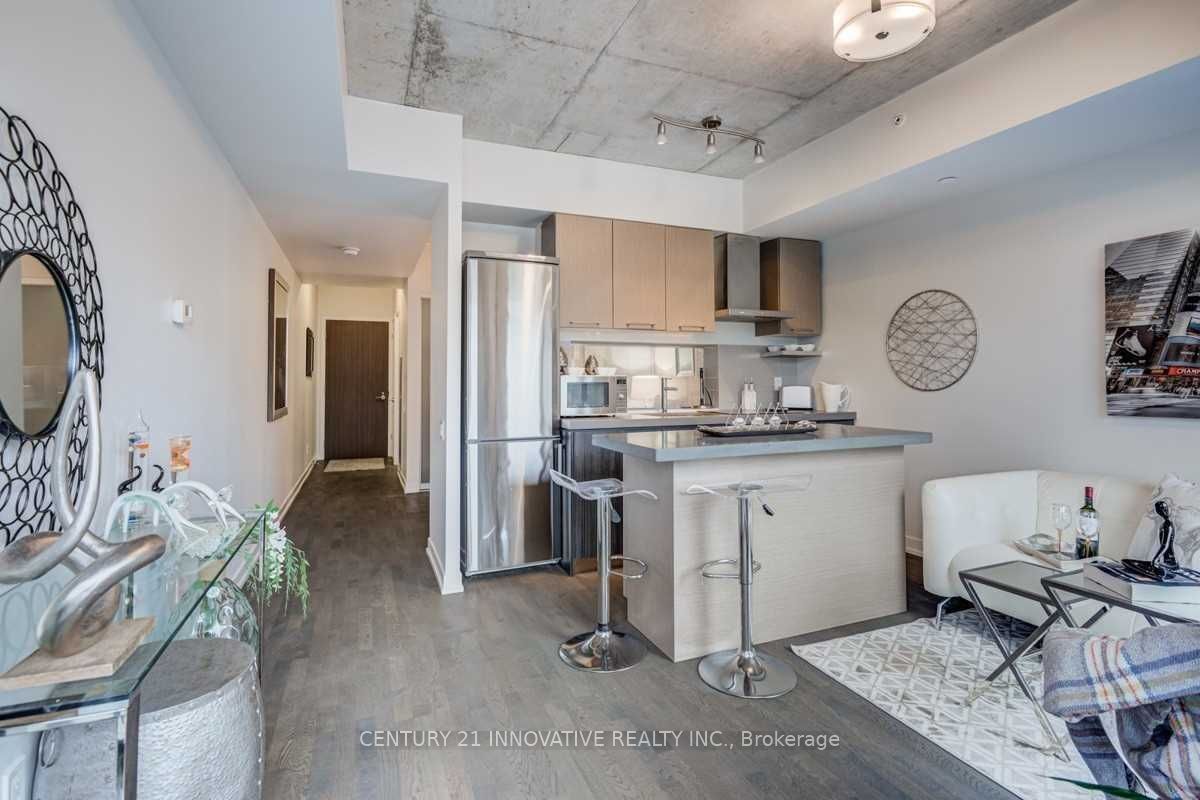 560 King Street W 408, Toronto, ON M5V 2N2 photo 3
