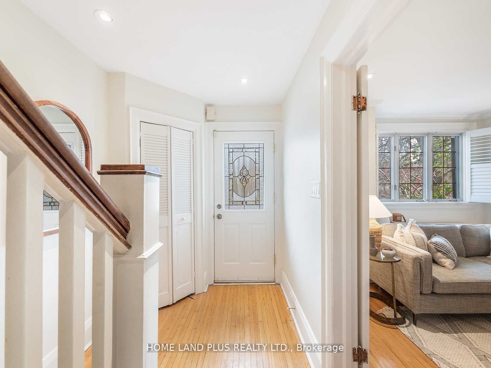 70 Mann Avenue, Toronto, ON M4S 2Y3 photo 3