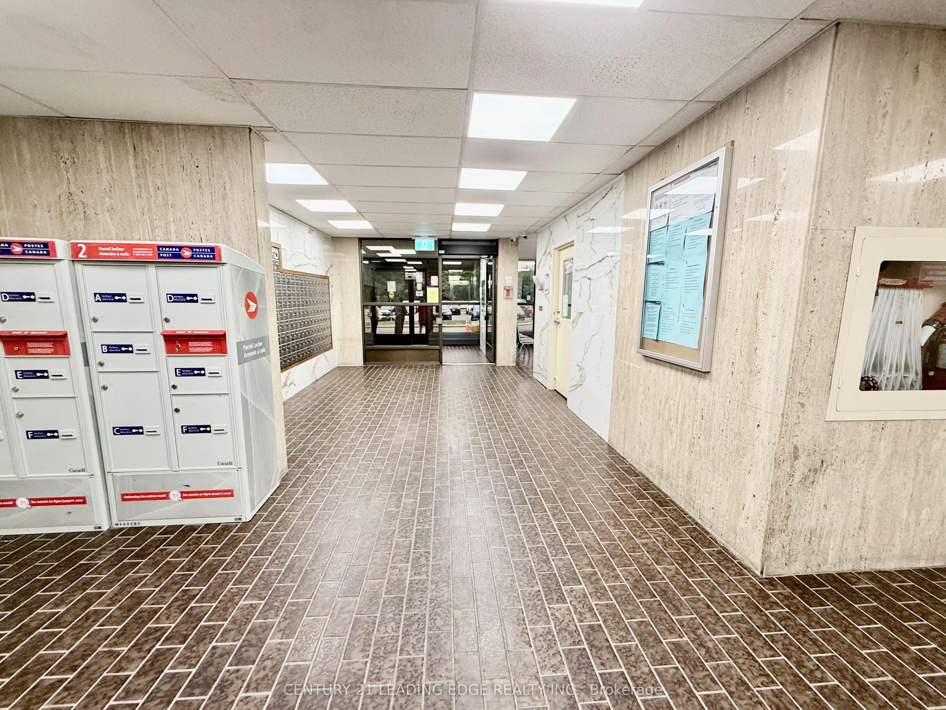 45 Sunrise Avenue 701, Toronto, ON M4A 2S3 photo 4