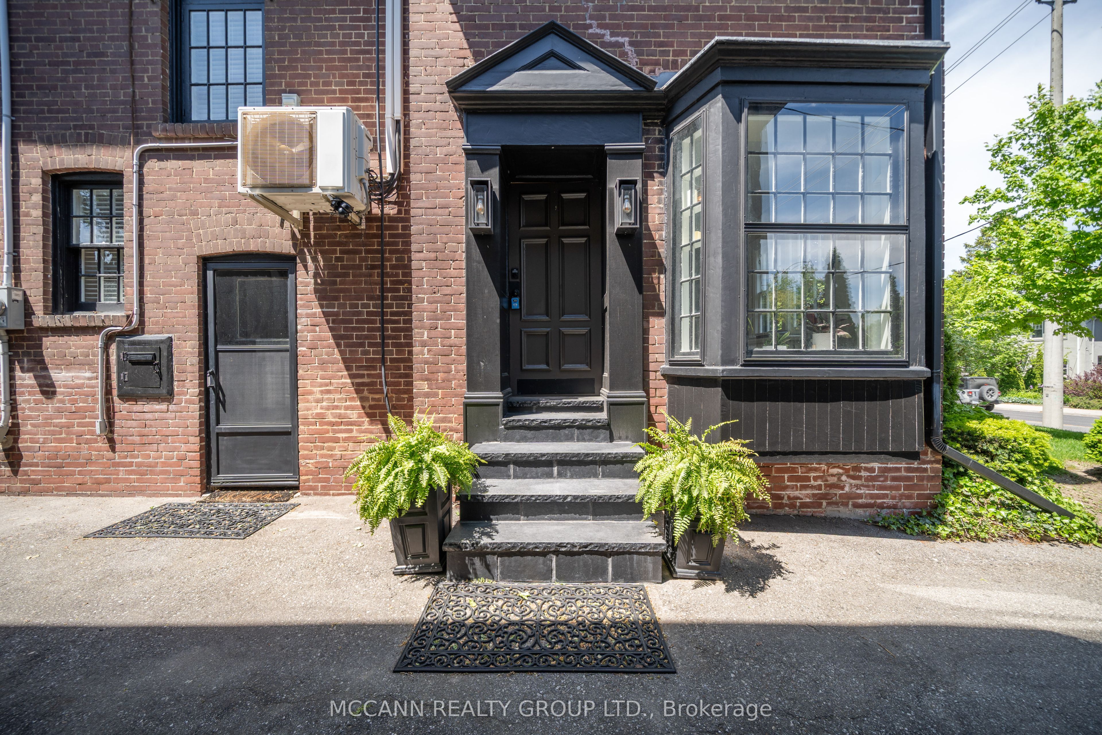 1396 Mount Pleasant Road, Toronto, ON M4N 2T8 photo 3