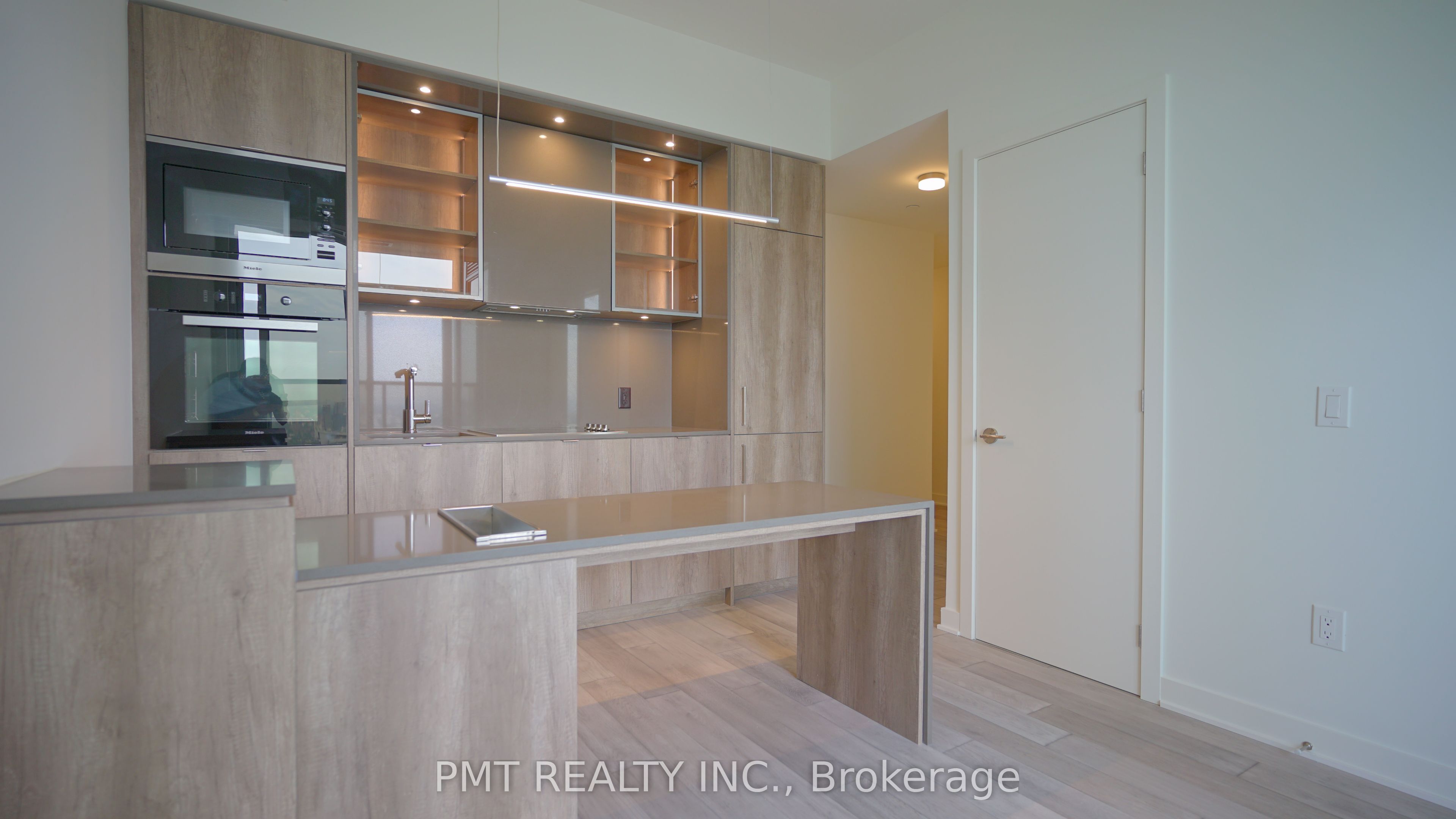 11 Yorkville Avenue 4210, Toronto, ON M4W 0B7 photo 5